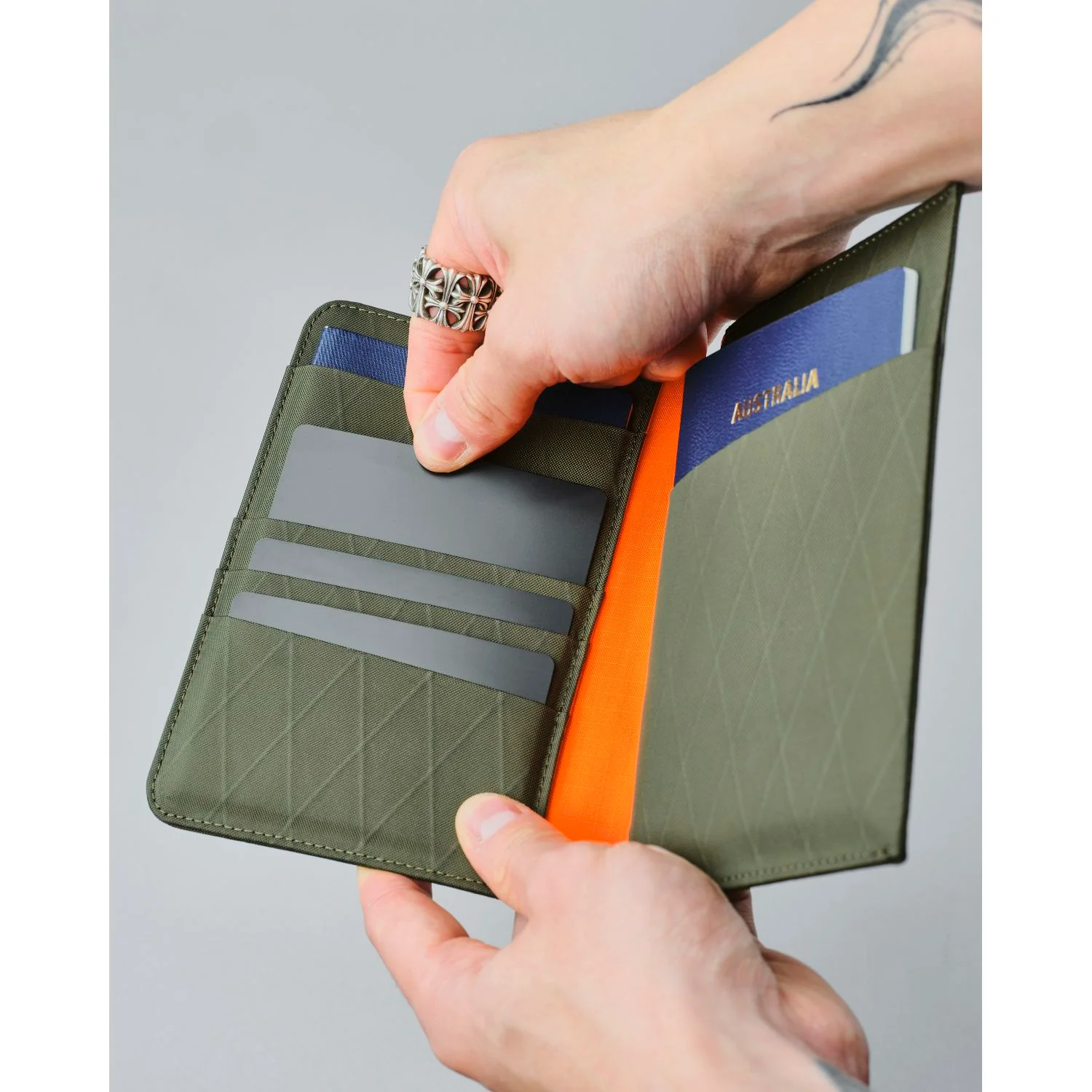 ALPAKA ARK Bifold Passport Wallet - Image 14