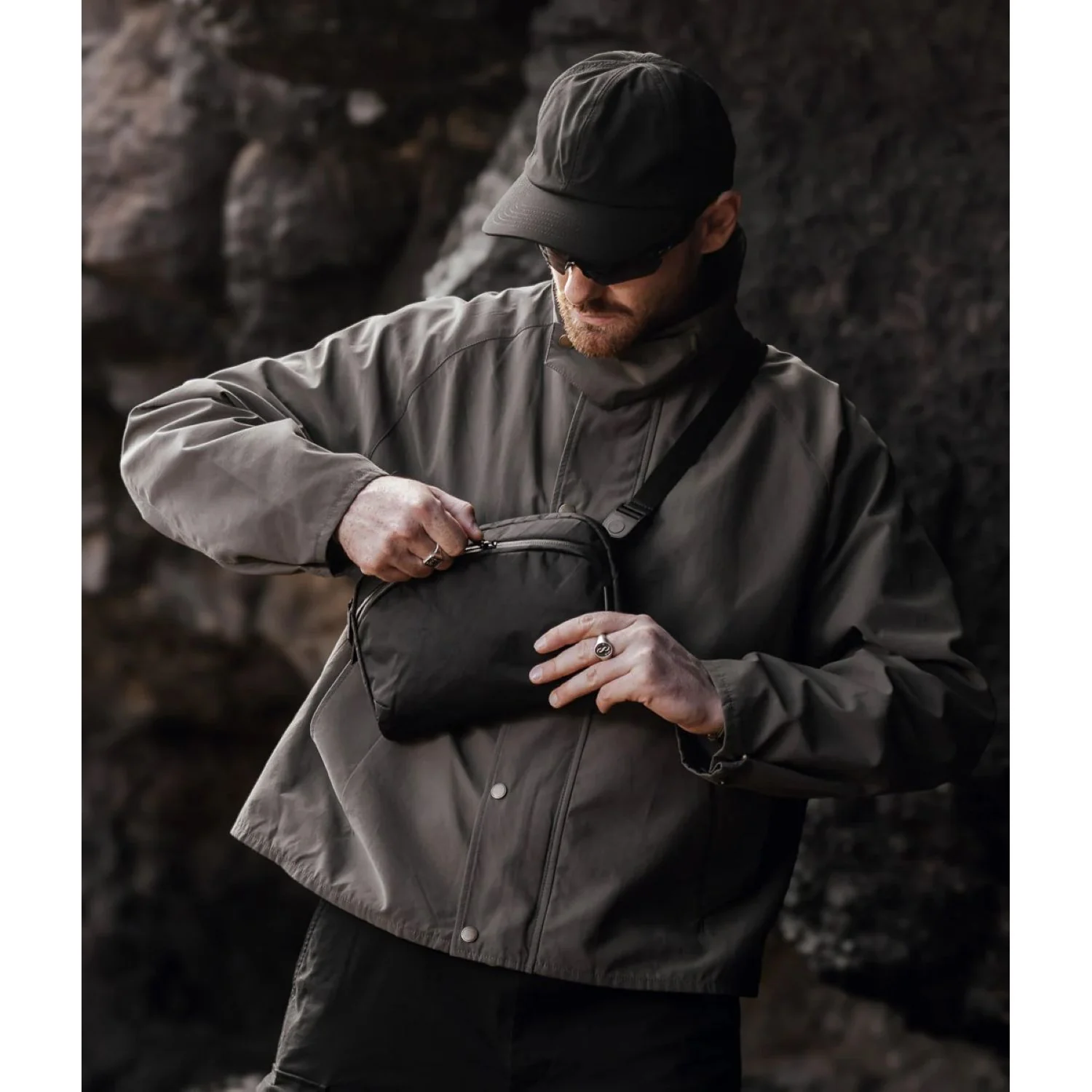 ALPAKA Bravo Passport Pouch - Image 15