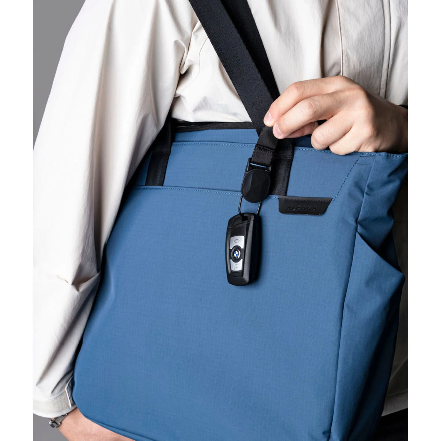 ALPAKA Crossbody Shoulder Strap - Image 6