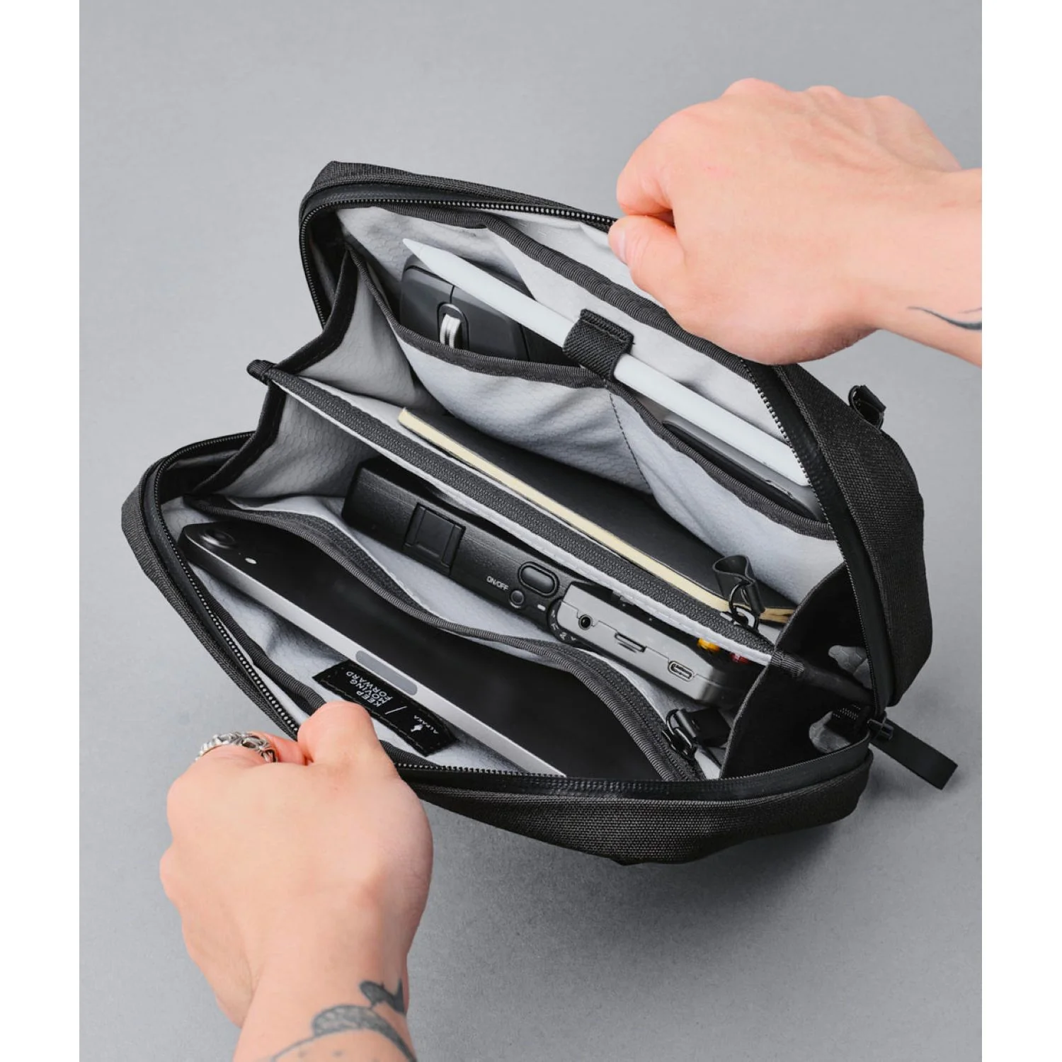 ALPAKA Elements Tech Case Sling - Image 31