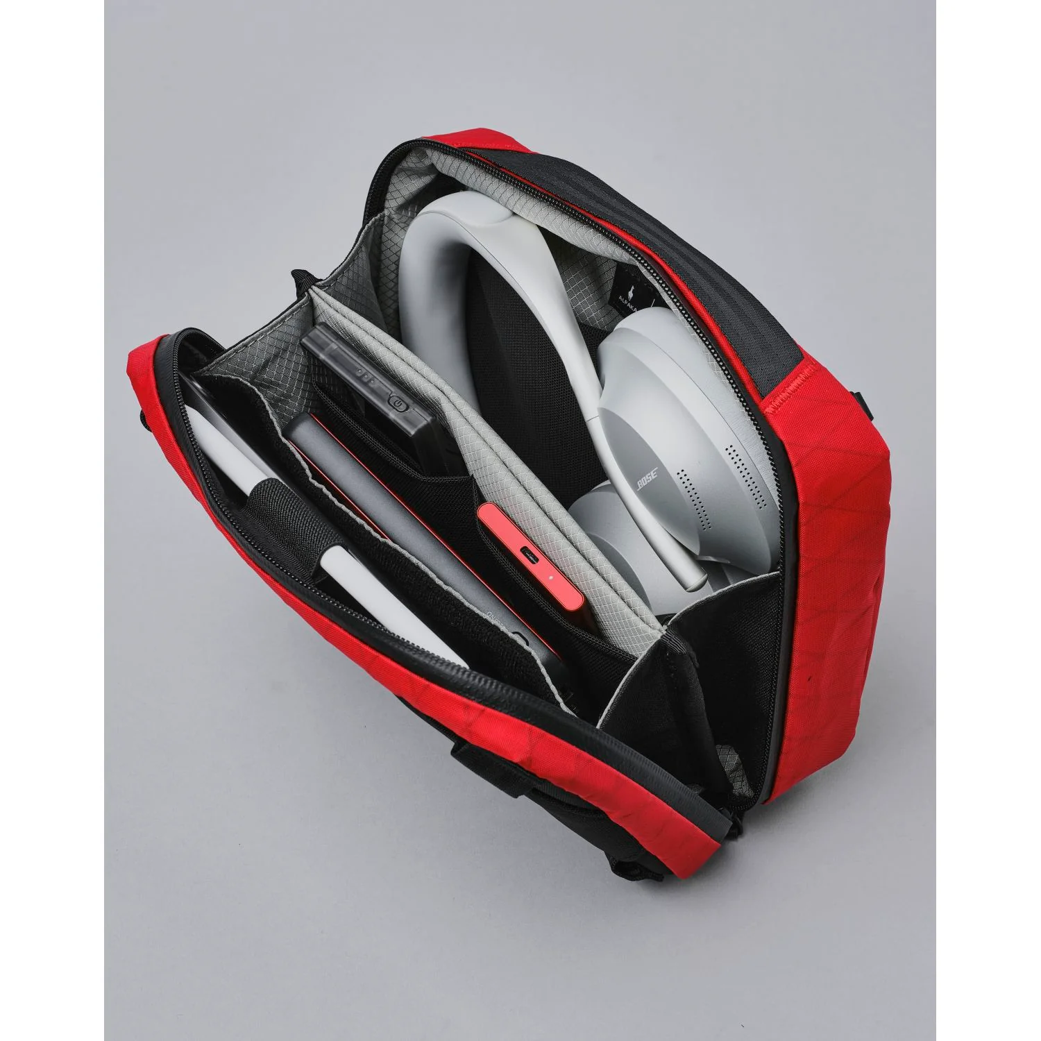 ALPAKA Elements Tech Case Sling Max - Image 15