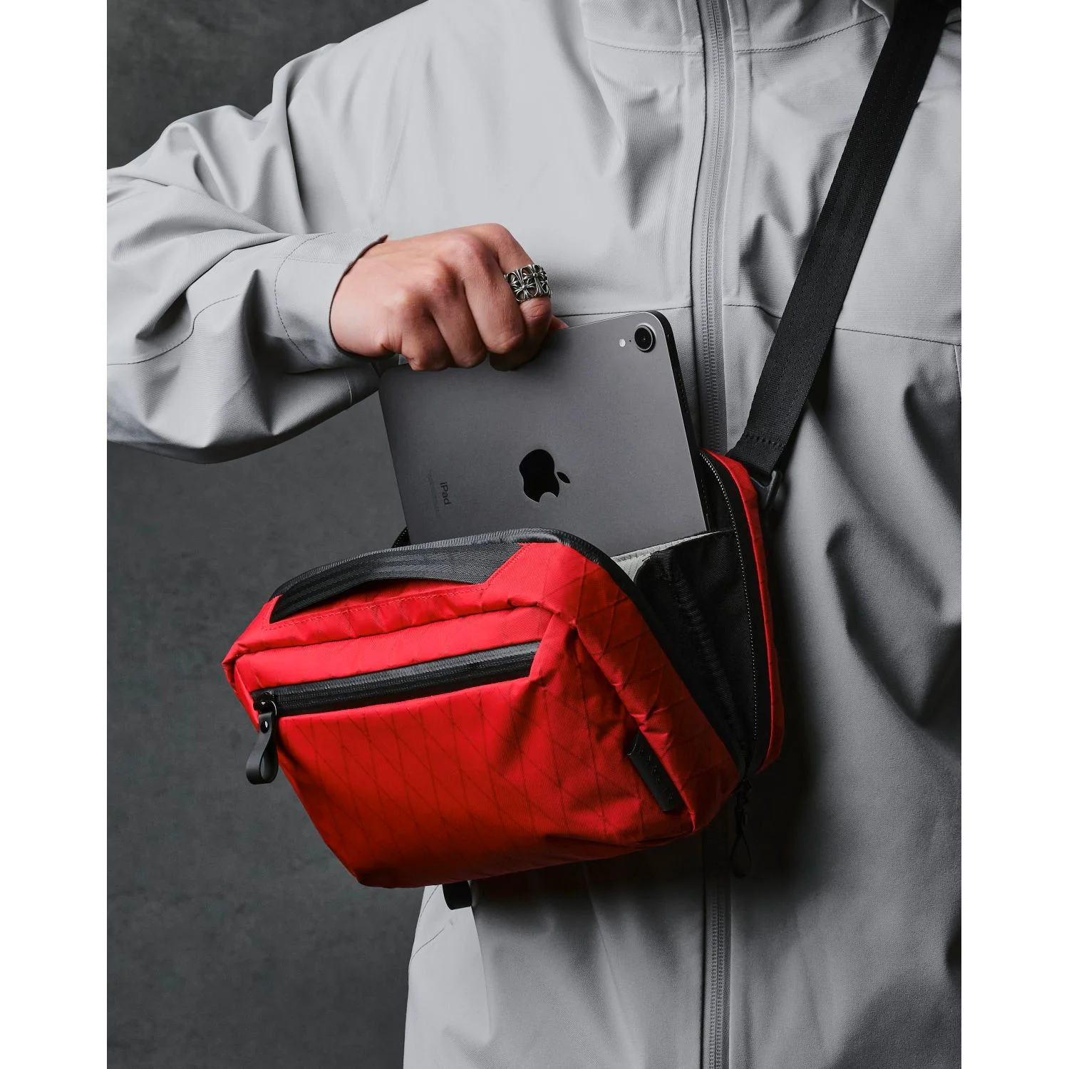 ALPAKA Elements Tech Case Sling Max - Image 17
