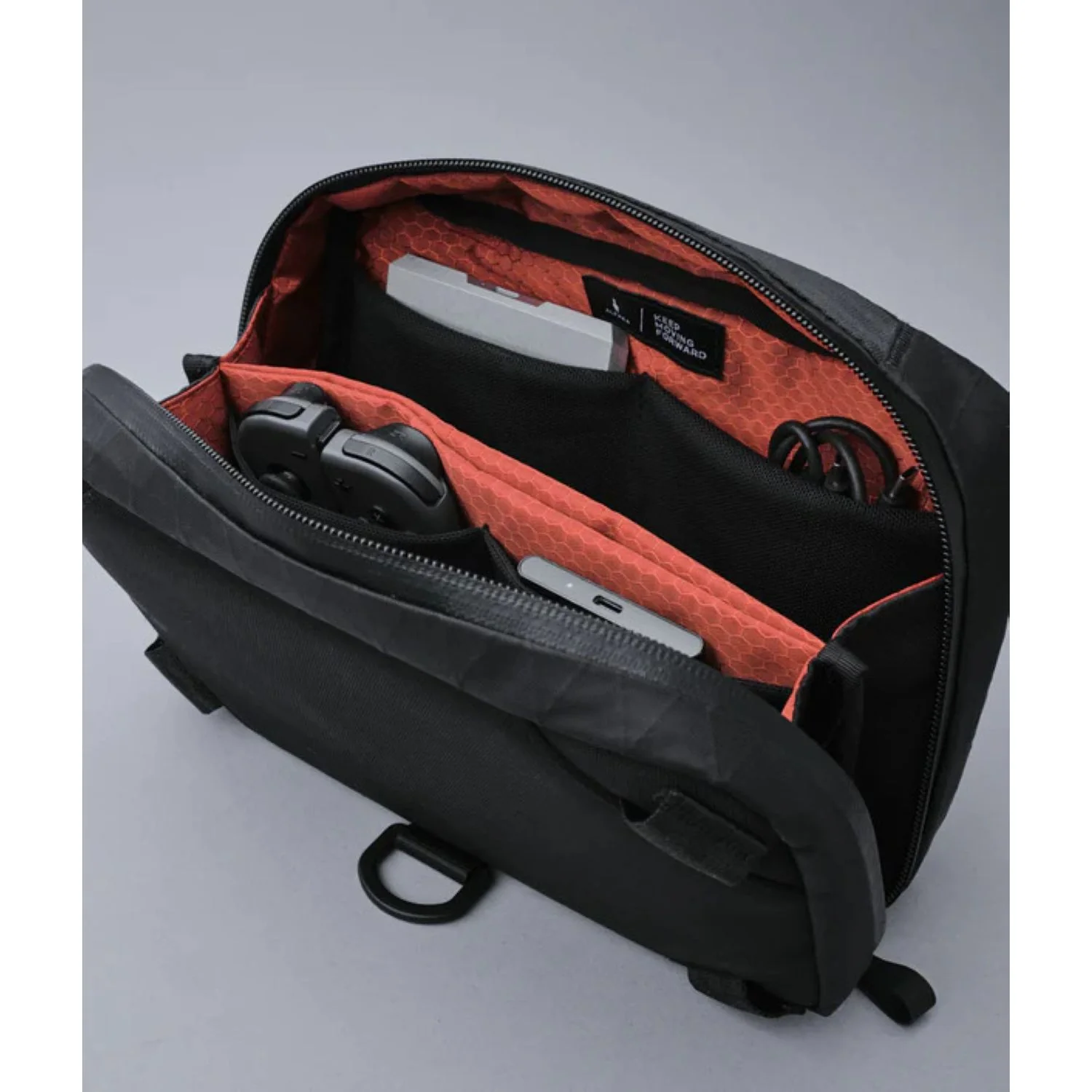 ALPAKA Elements Tech Case Sling Max - Image 3