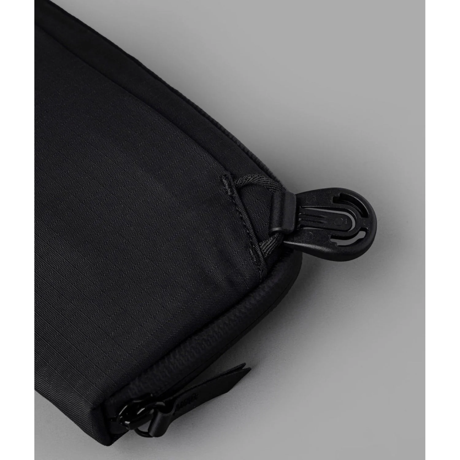ALPAKA Flight Pouch - Image 11