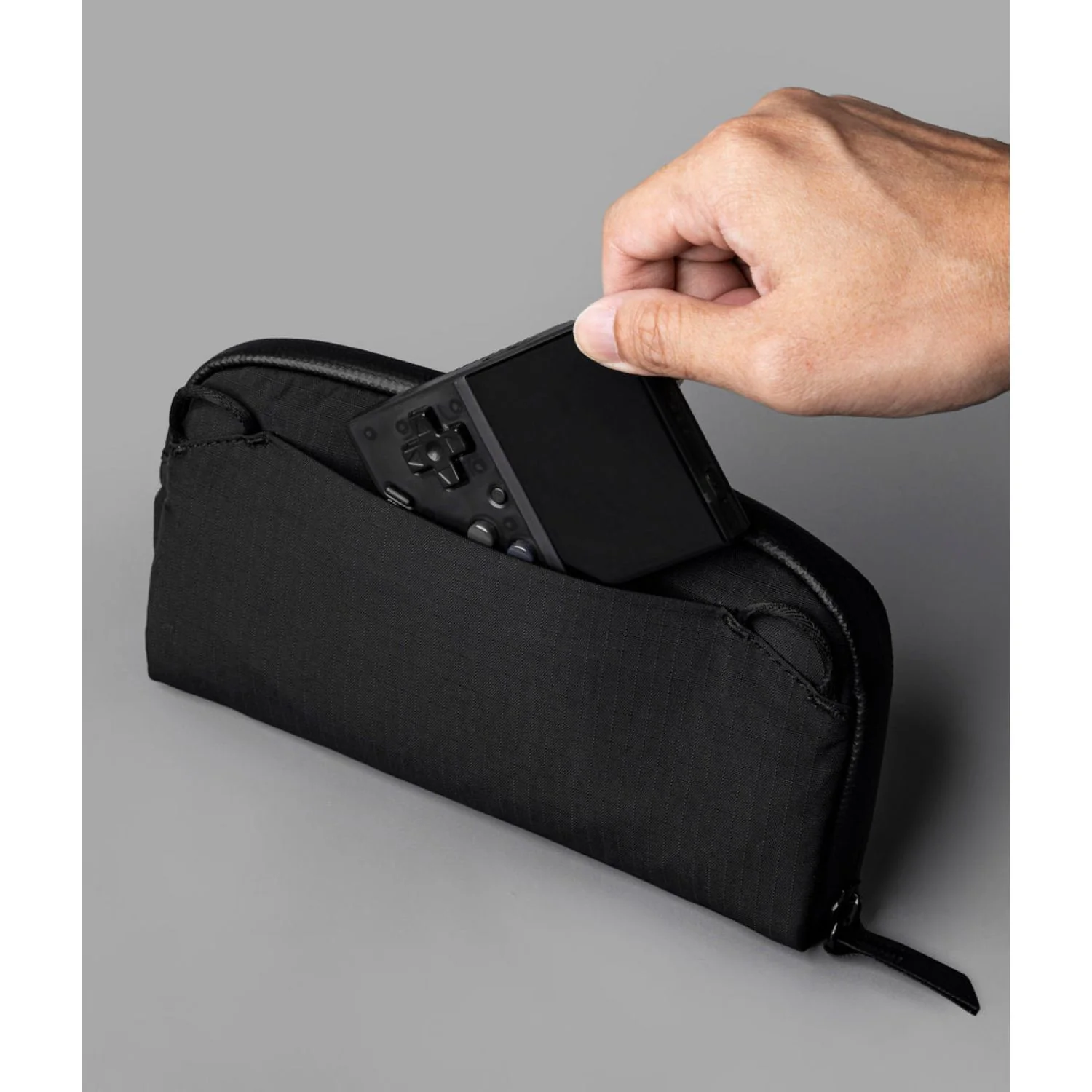 ALPAKA Flight Pouch - Image 14