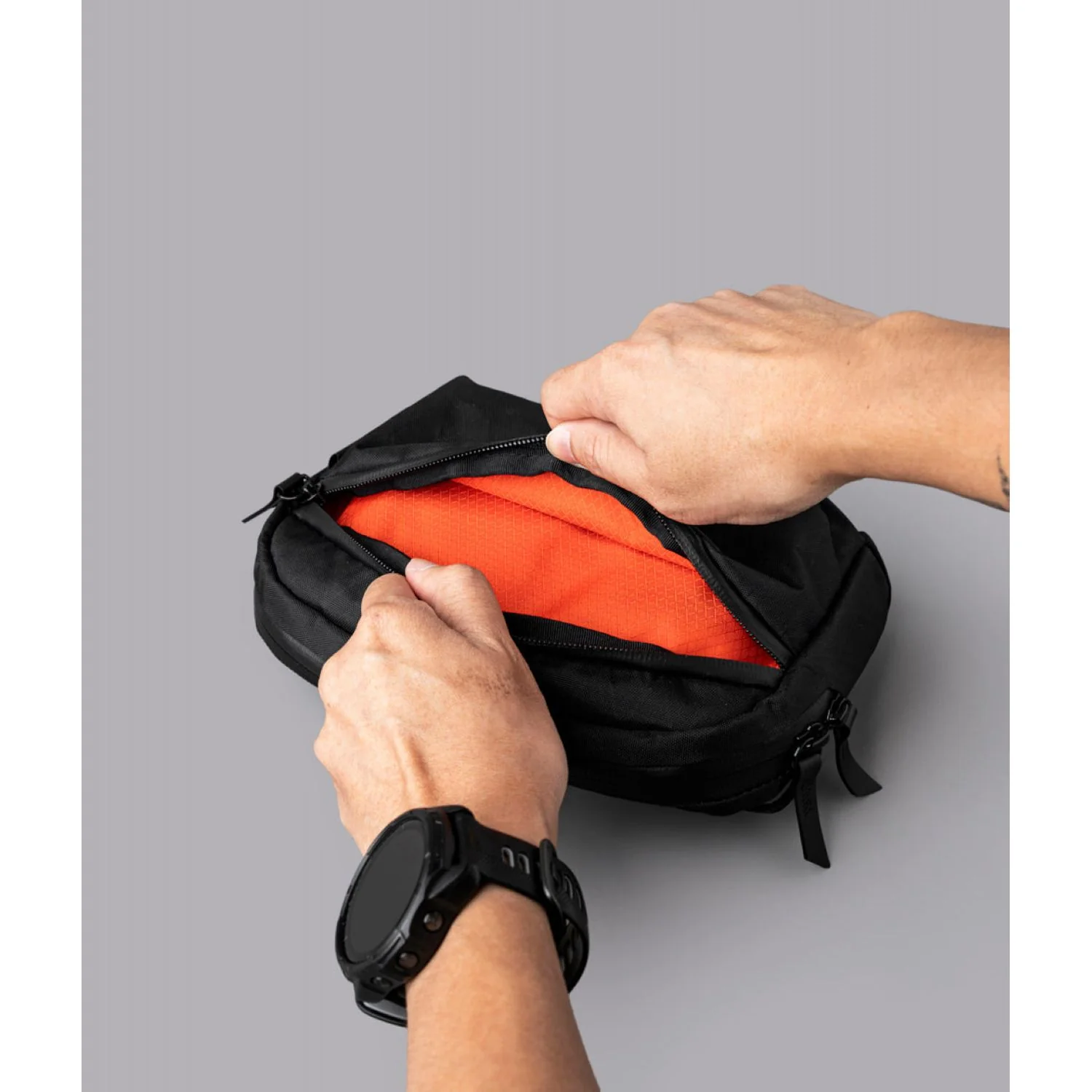 ALPAKA Flight Sling 1L - Image 41