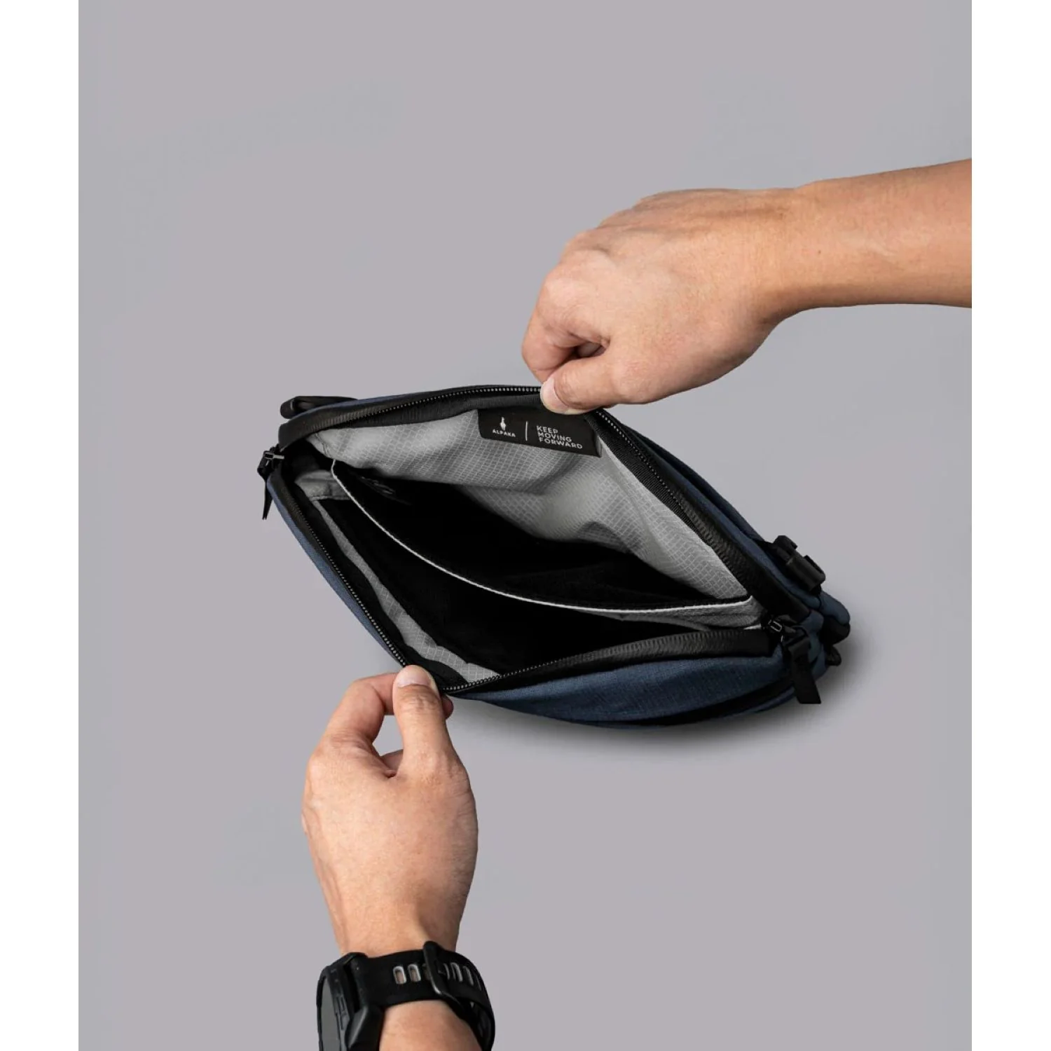 ALPAKA Flight Sling Pro 2.5L - Image 19