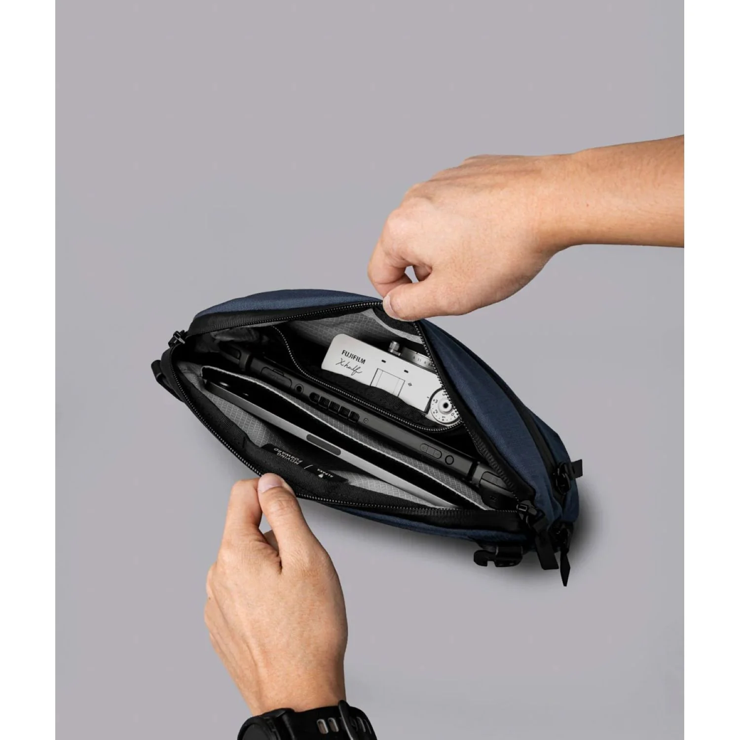 ALPAKA Flight Sling Pro 2.5L - Image 20