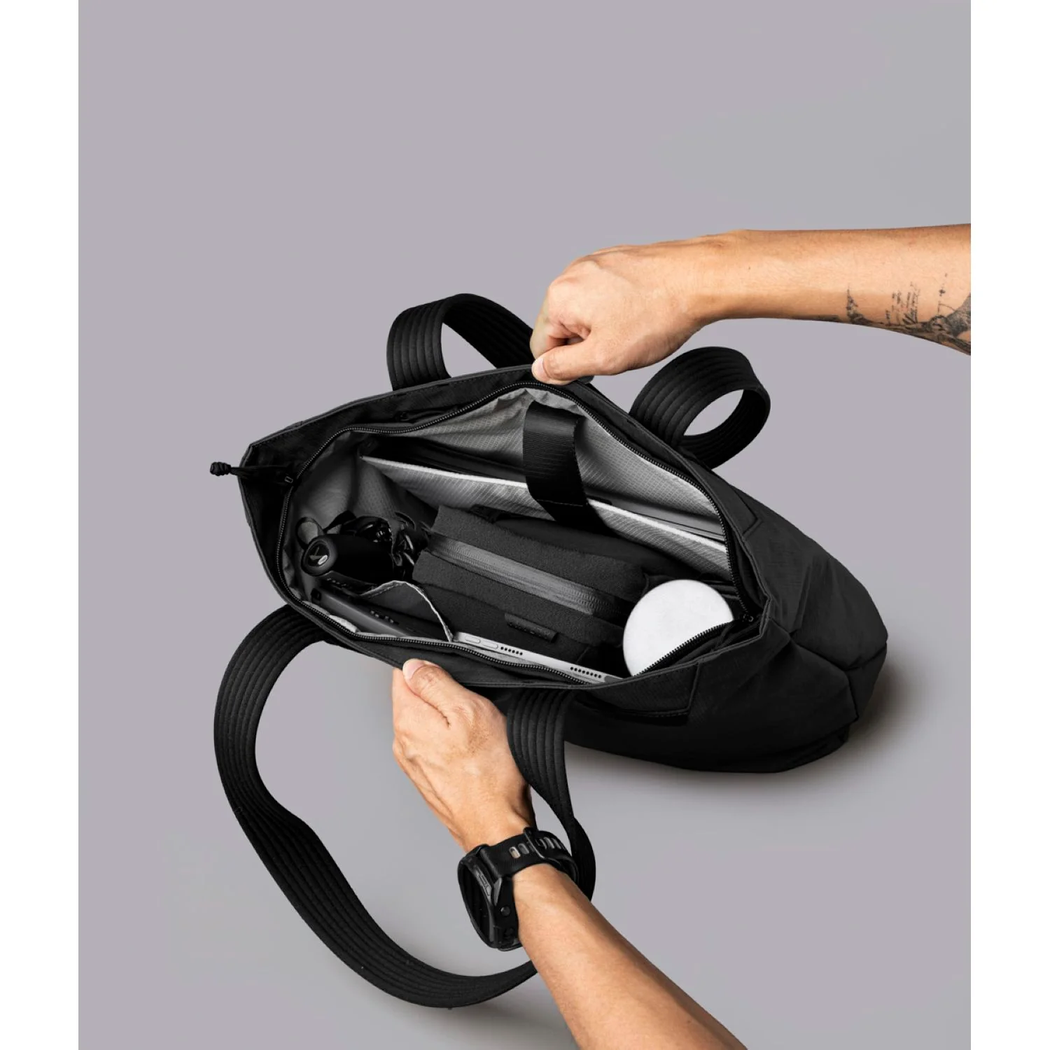 ALPAKA Flight Tote Bag (M) - Image 18
