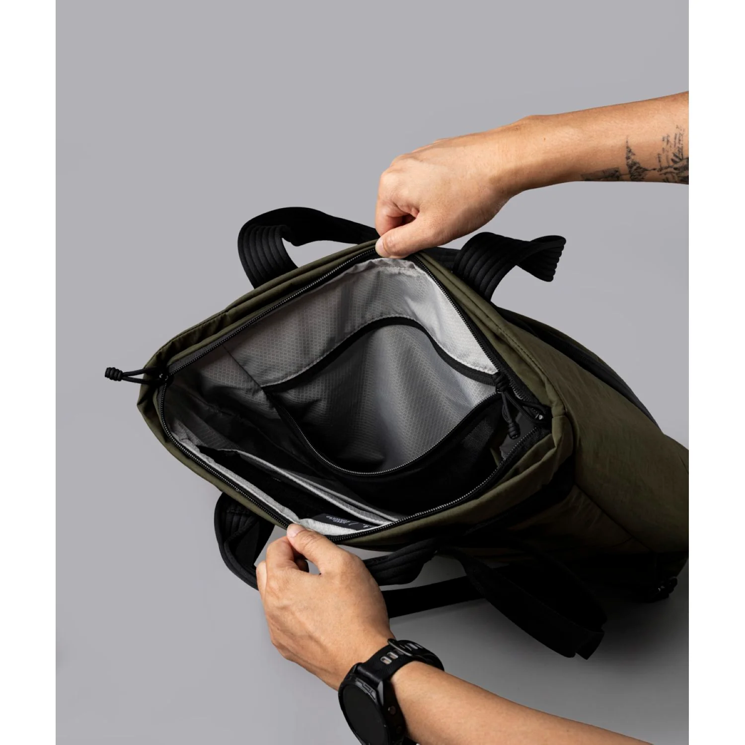 ALPAKA Flow Tote Pack - Image 59