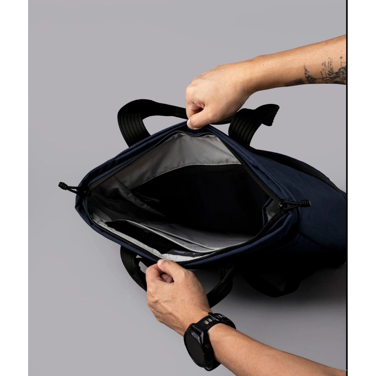 ALPAKA Flow Tote Pack - Image 88