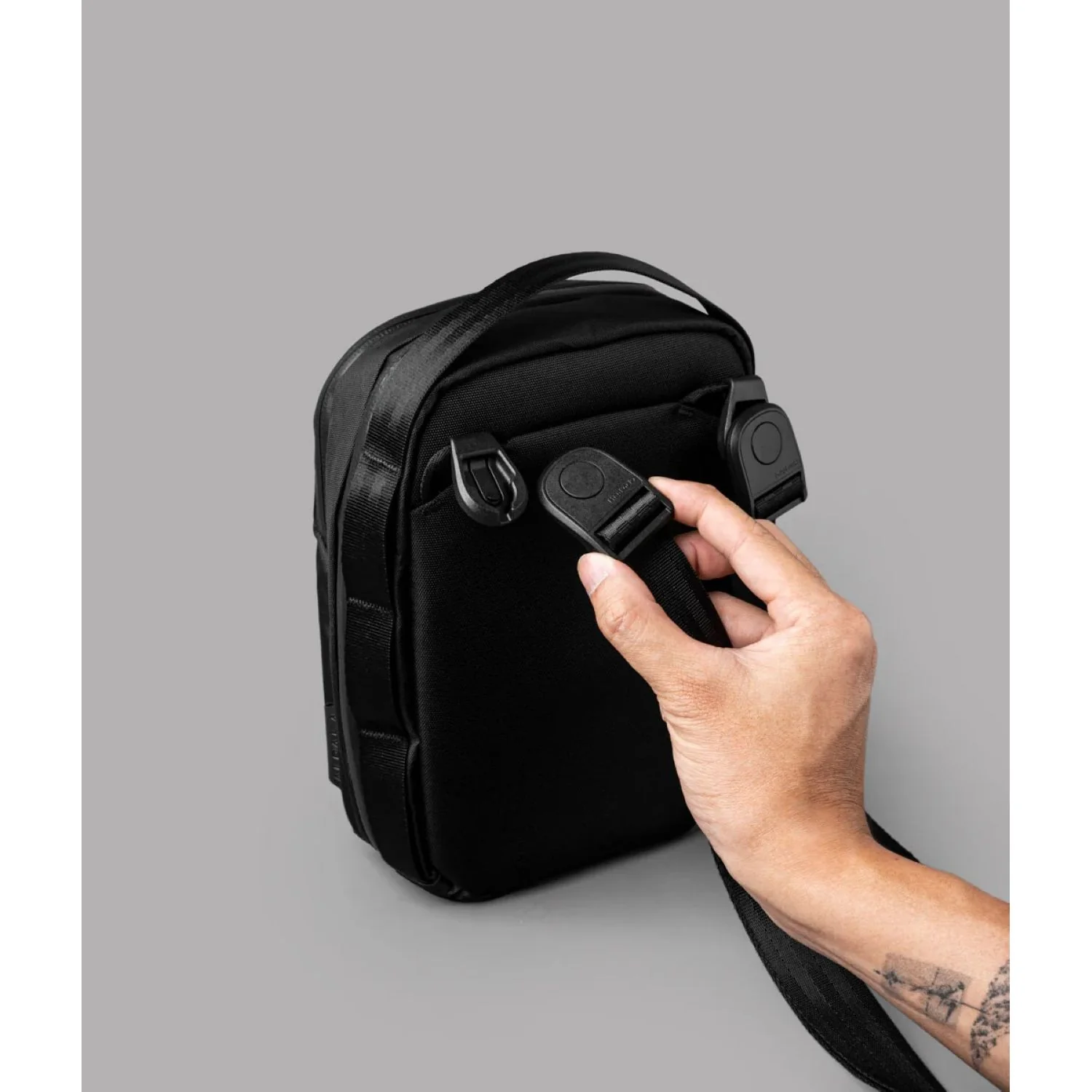ALPAKA Metro Sling Max - Image 50