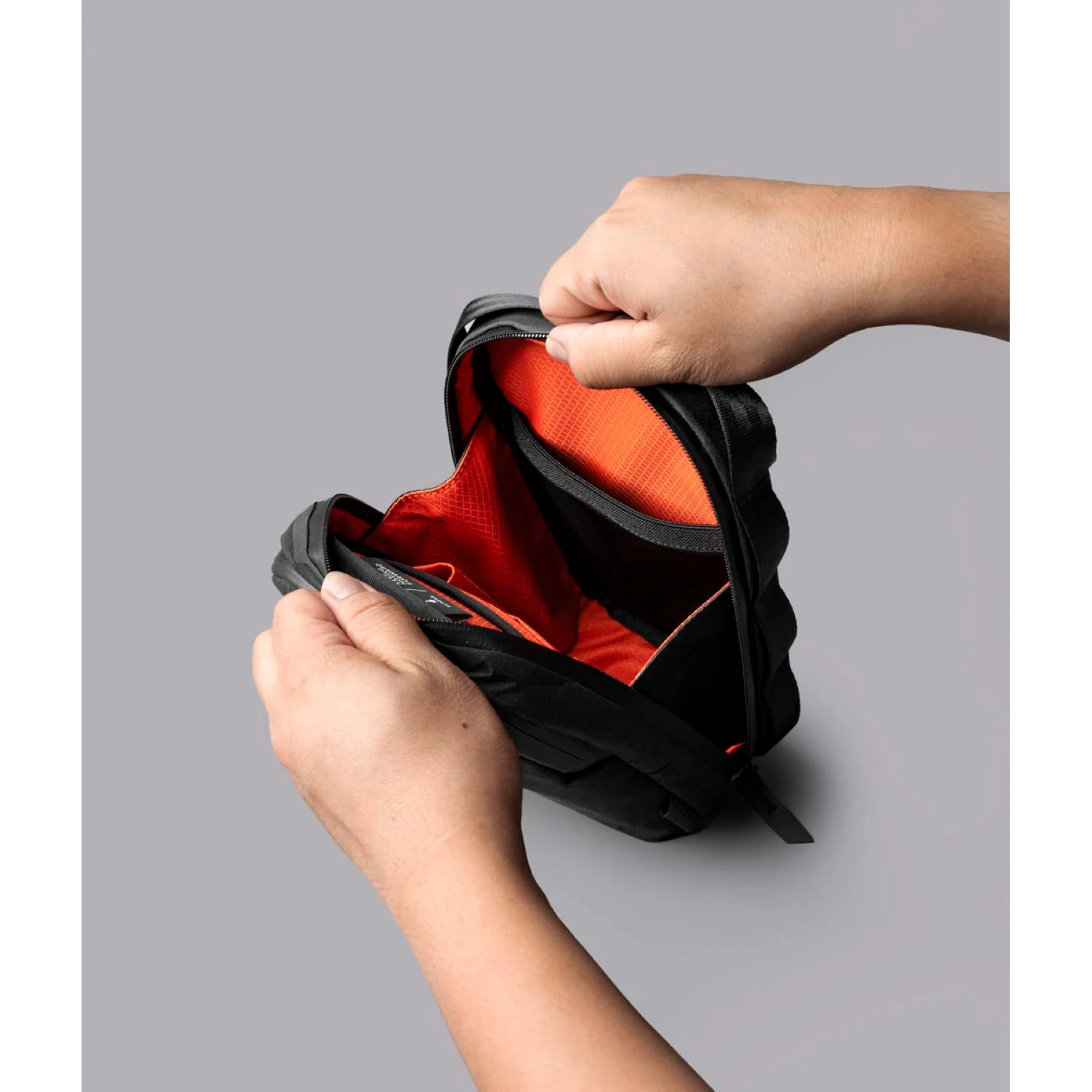 ALPAKA Metro Sling V2 - Image 108