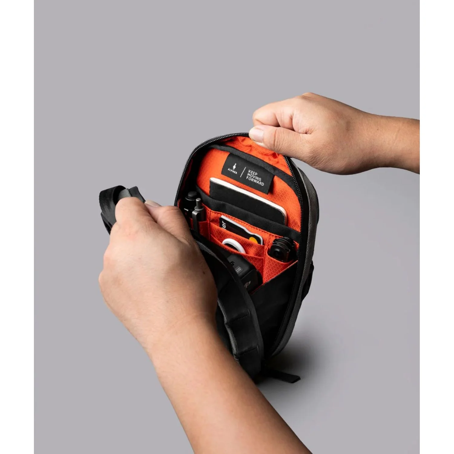 ALPAKA Metro Sling V2 - Image 140