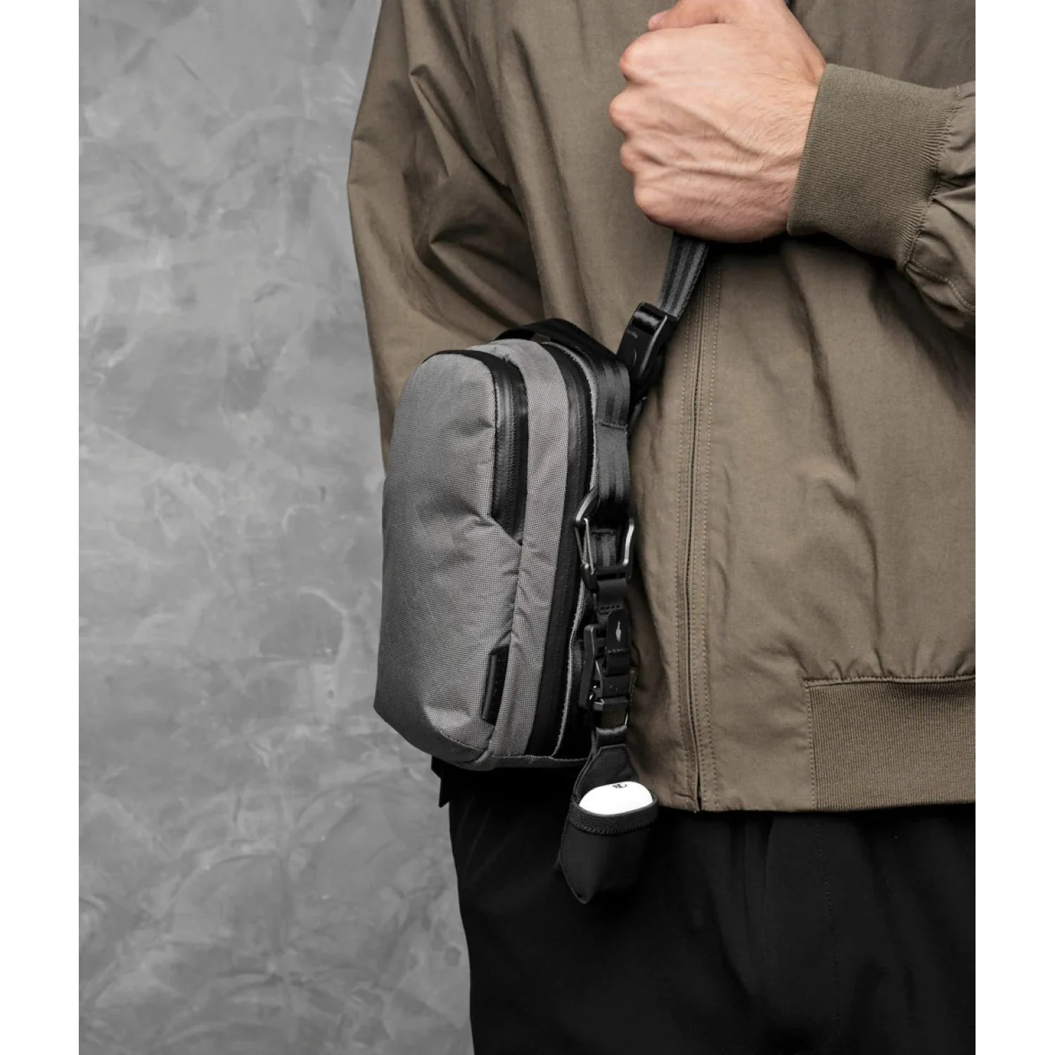 ALPAKA Metro Sling V2 - Image 145