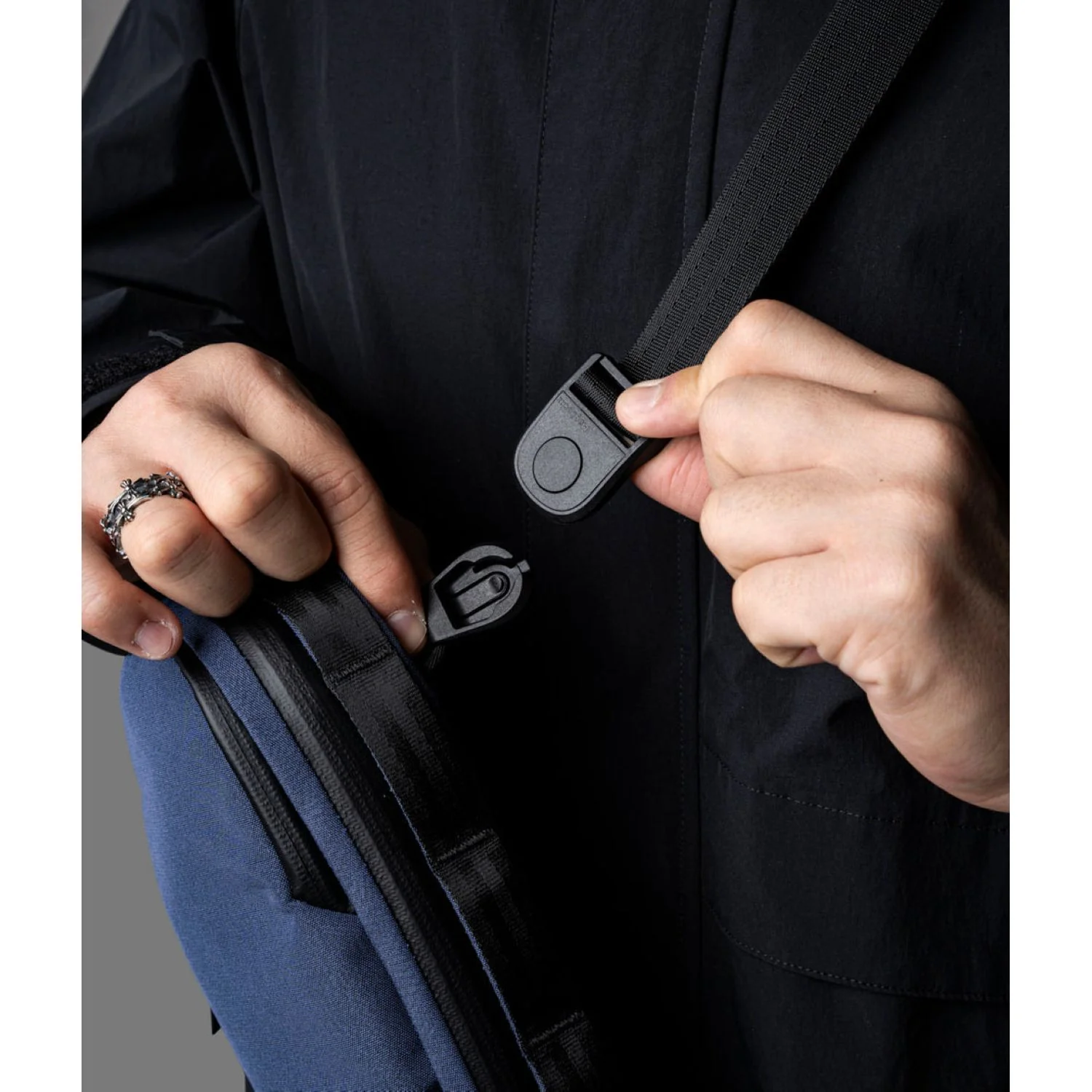 ALPAKA Metro Sling V2 - Image 34