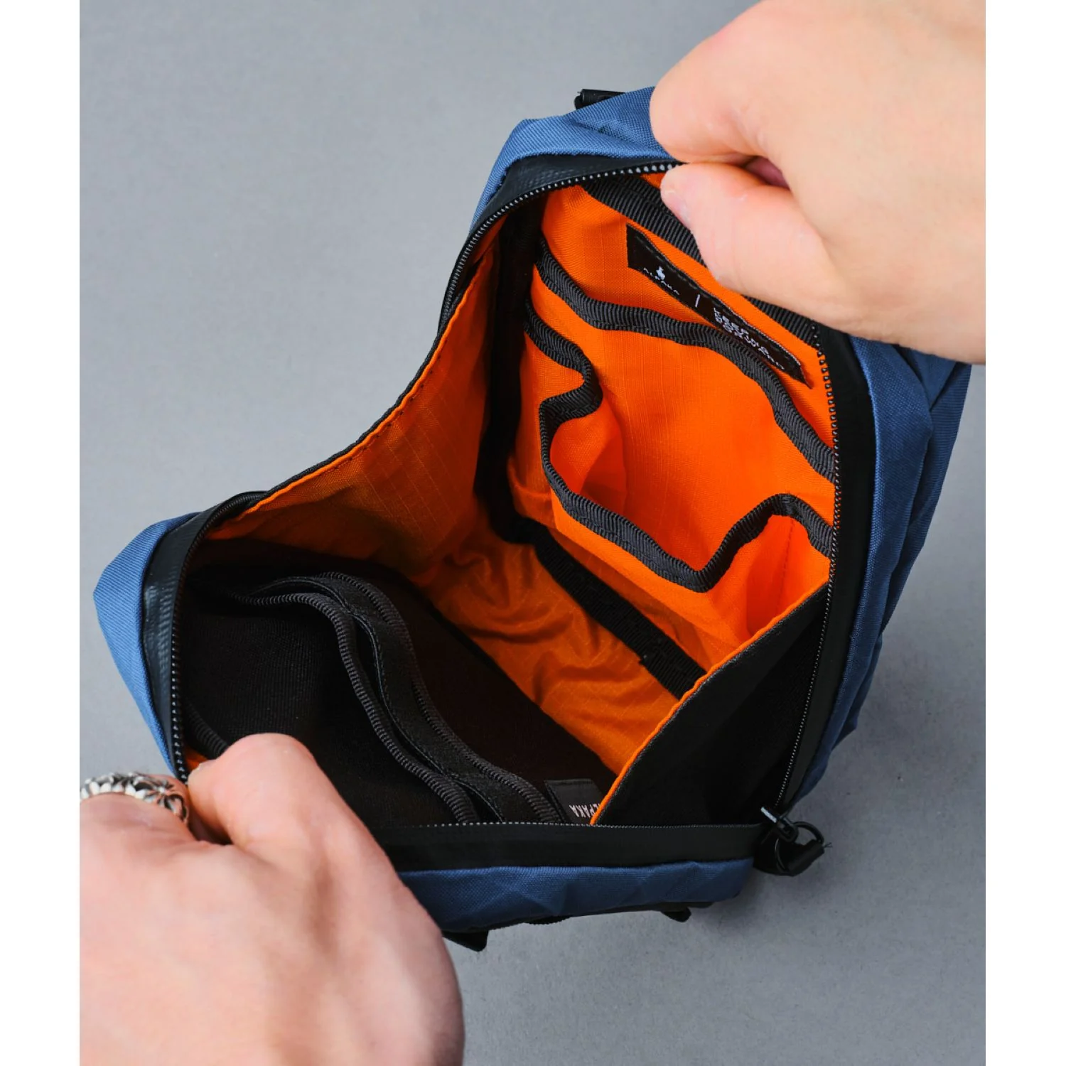 ALPAKA Metro Sling (X-Pac) - Image 42