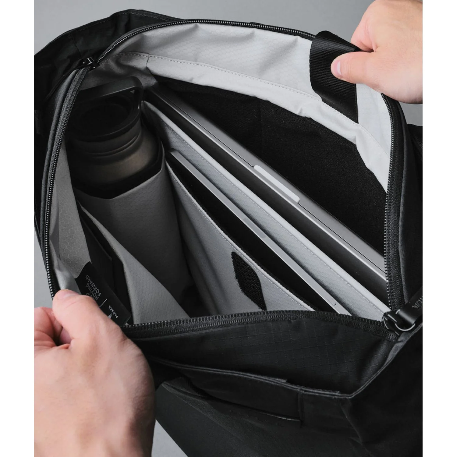 ALPAKA Metro Tote - Image 10