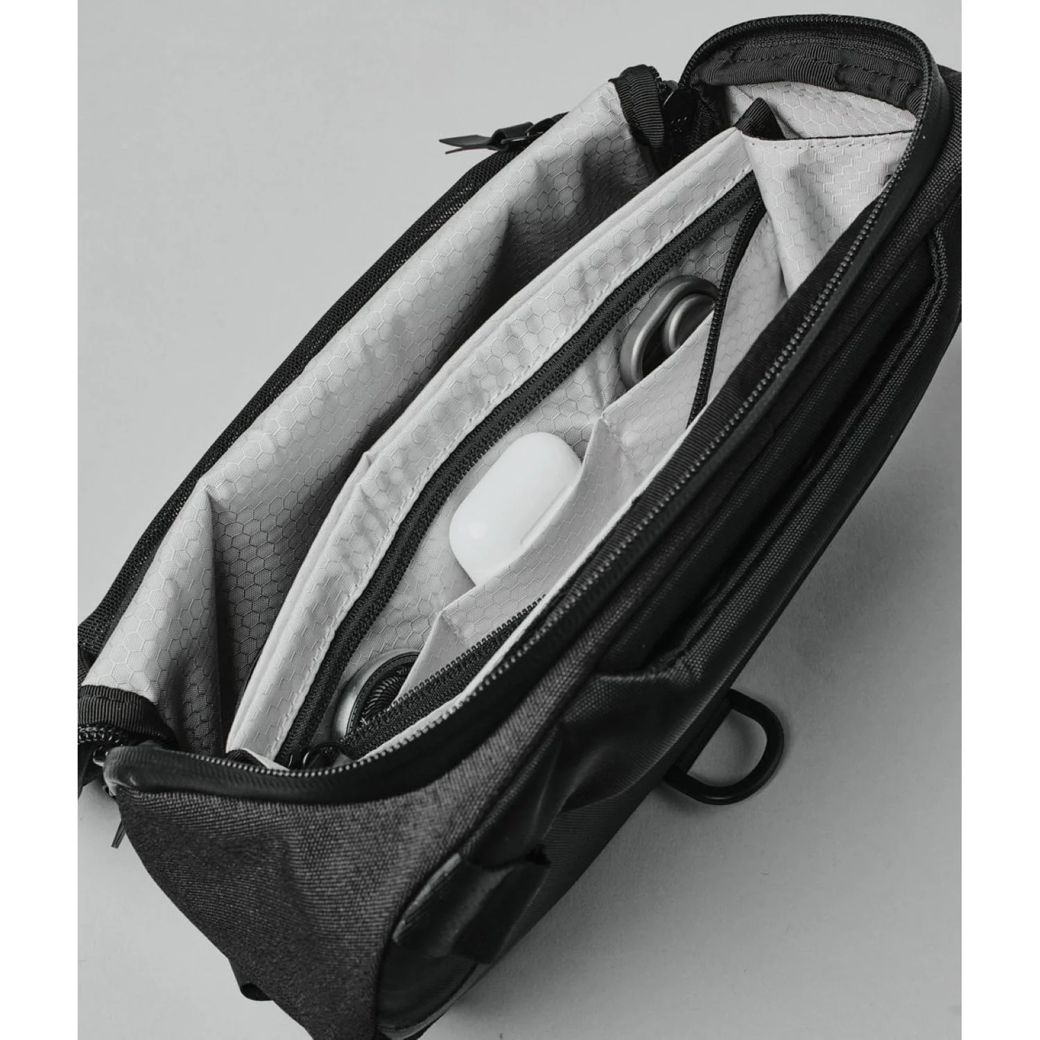 ALPAKA Vertex Pouch - Image 15