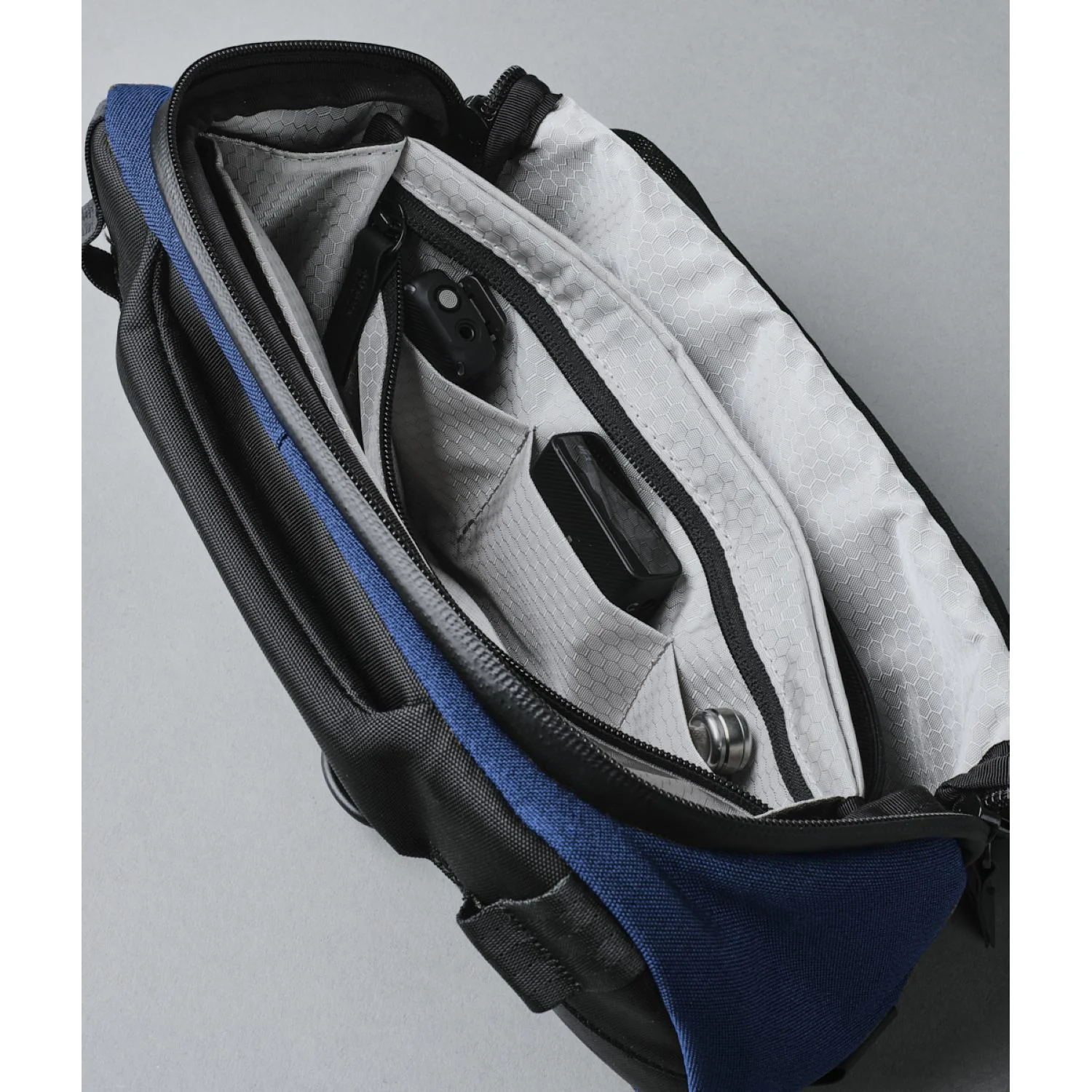 ALPAKA Vertex Pouch - Image 50