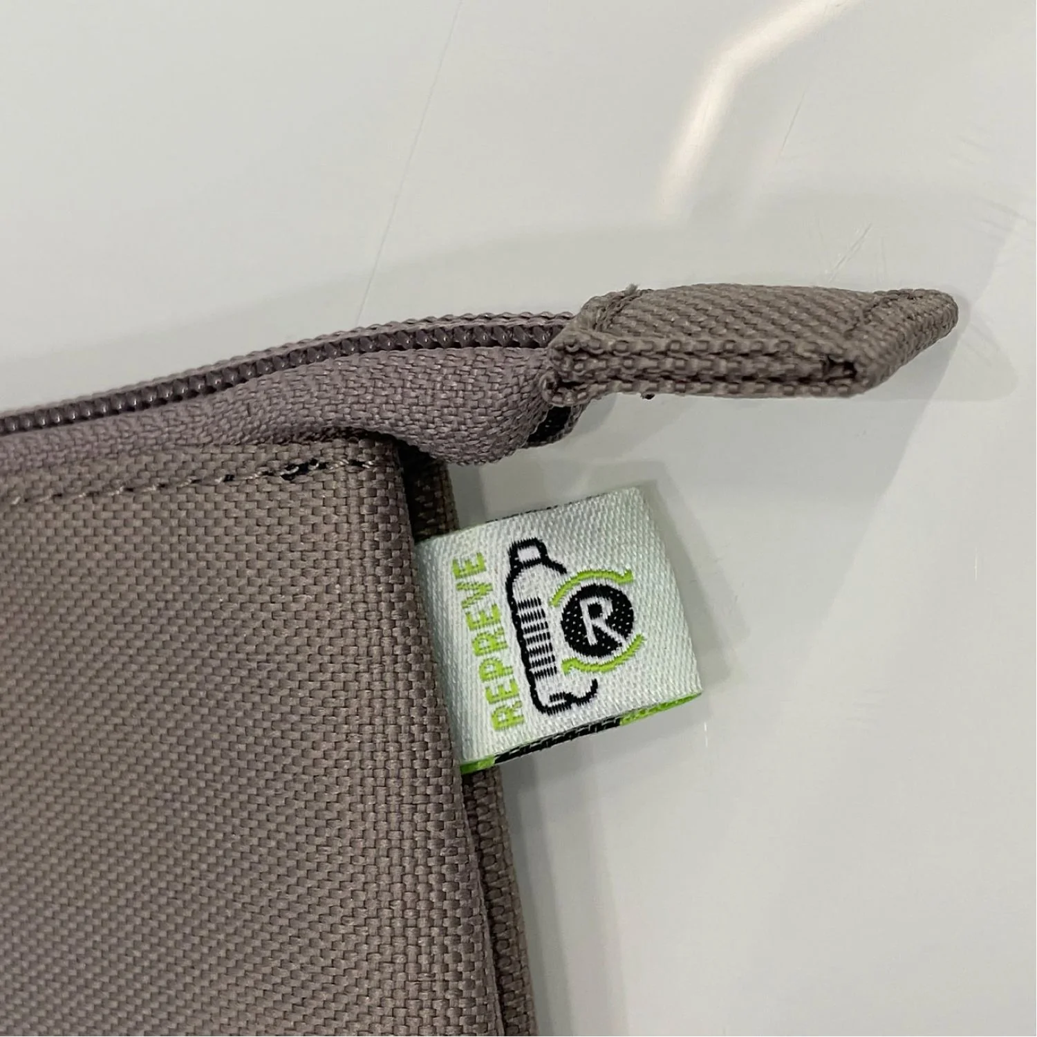 Anello Cross Bottle Pouch - Image 13