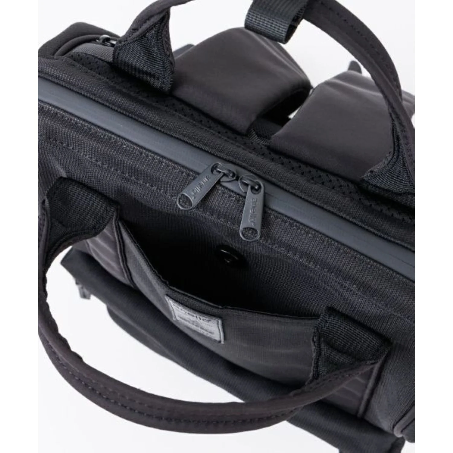 Anello Expand5 Kuchigane Backpack Large - Image 11