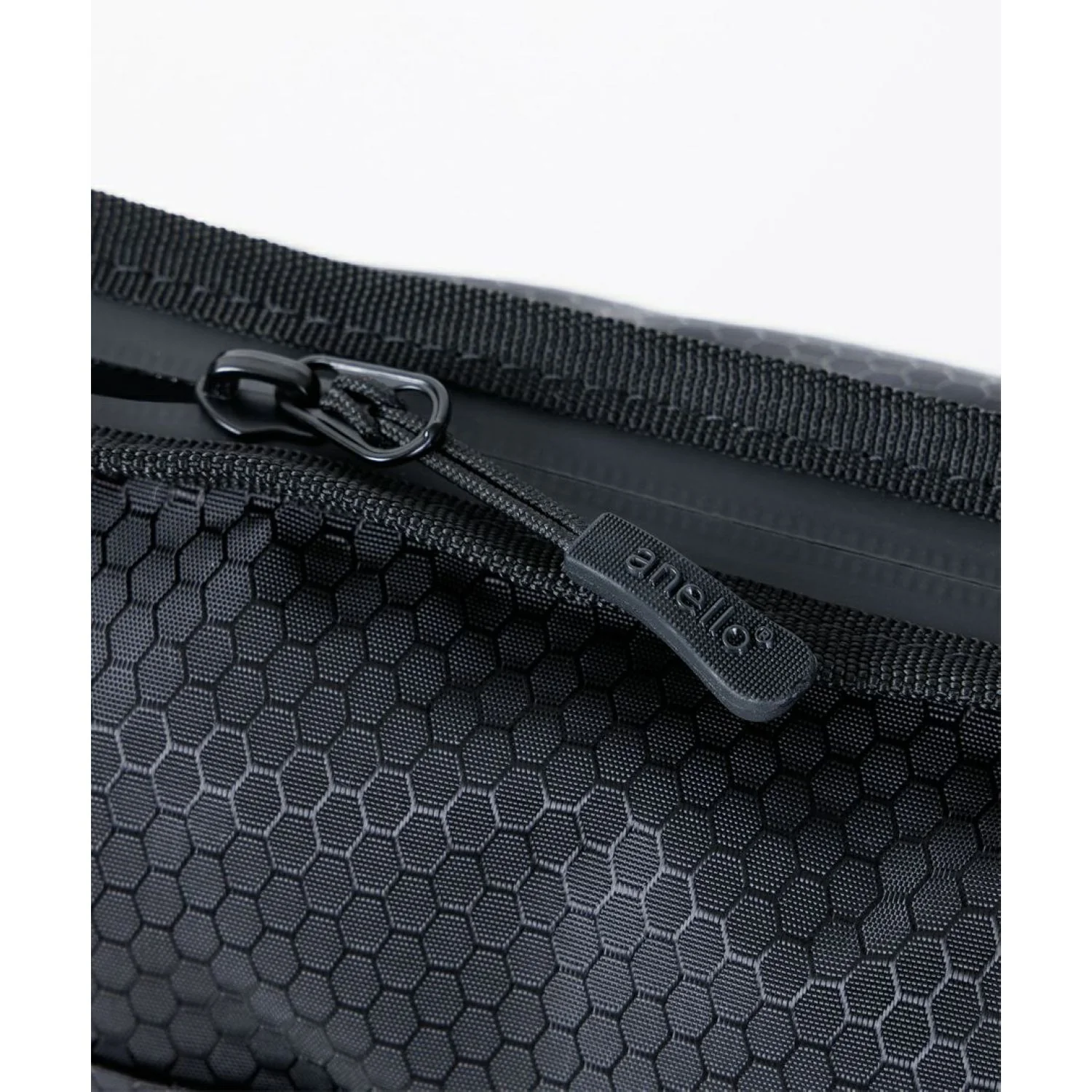 Anello Lit Shoulder Bag - Image 18