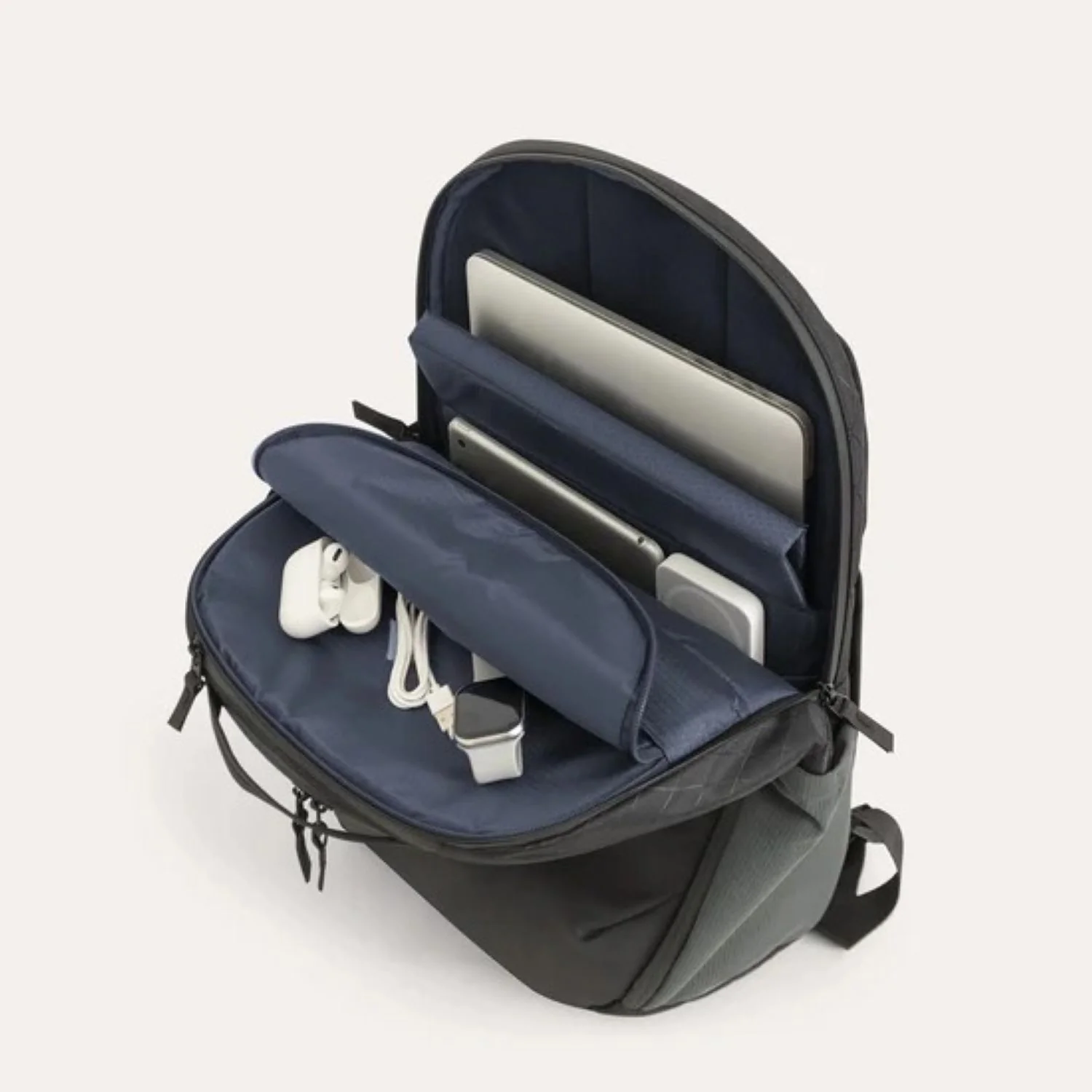 Bagsmart Dense City Commute Backpack 24L - Image 6