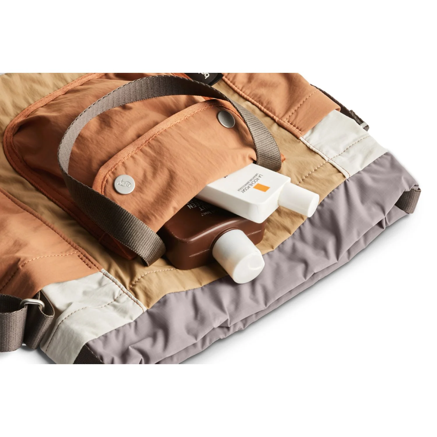 Bellroy Cinch Bucket Bag - Image 47