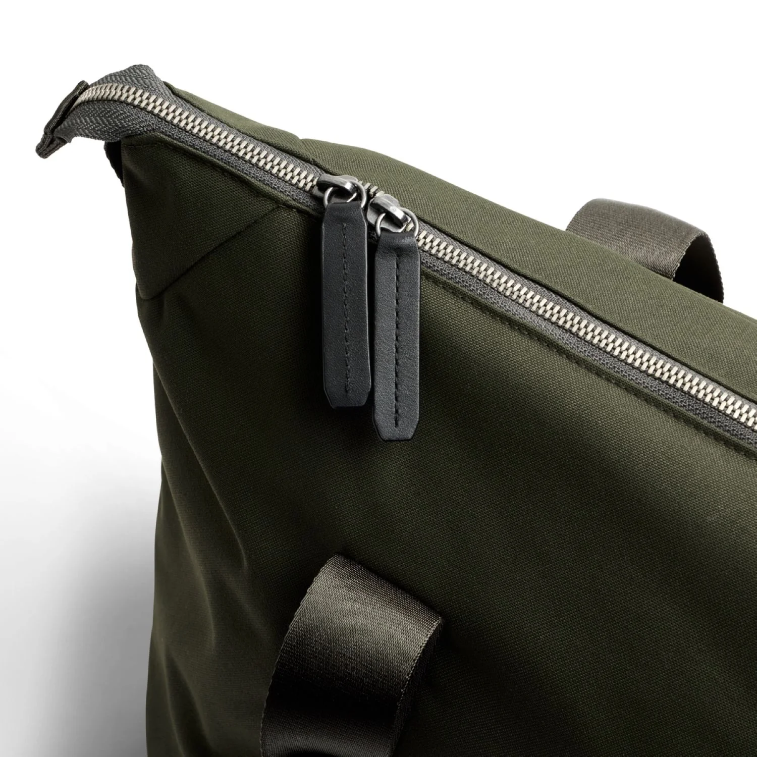 Bellroy Classic Getaway Bag - Image 24