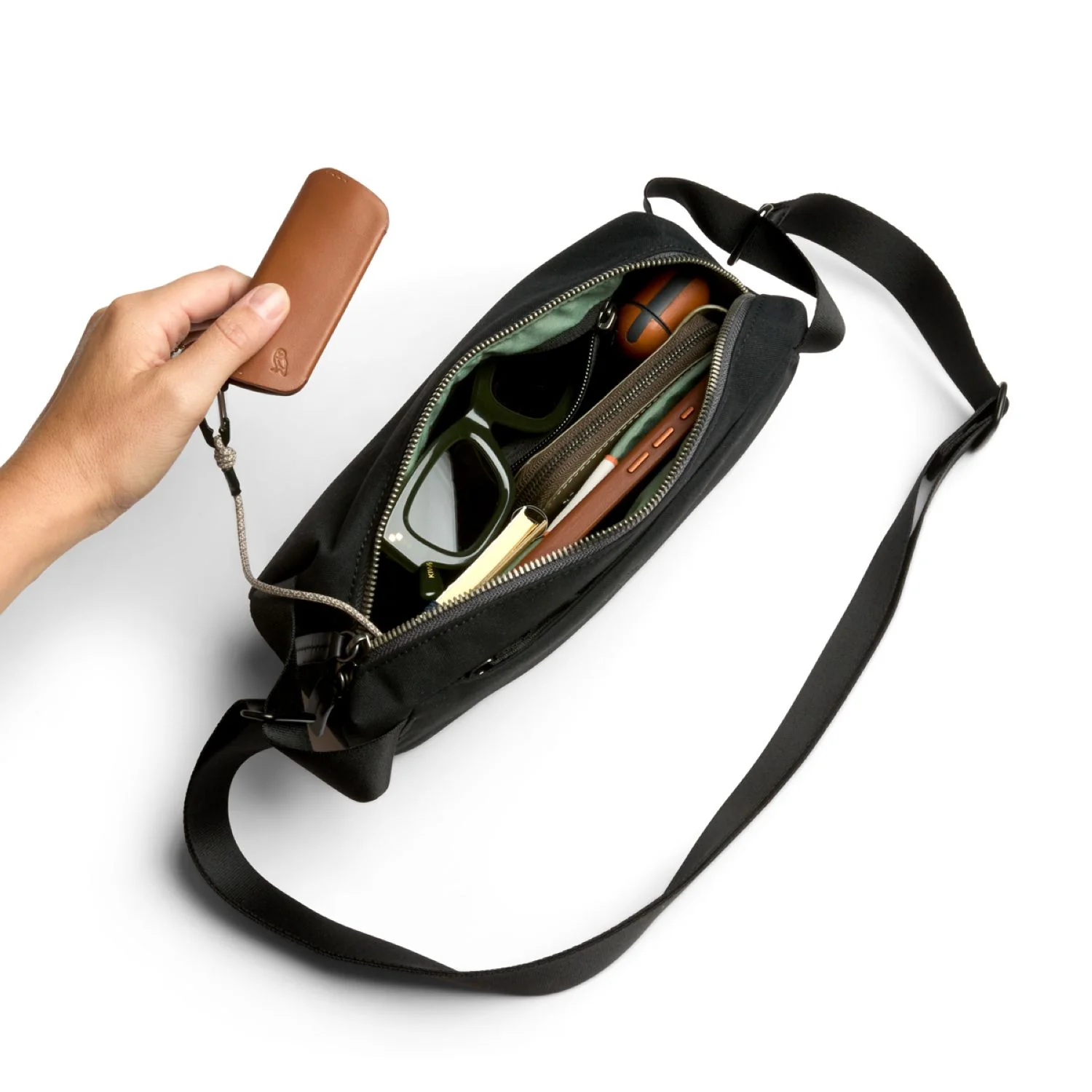 Bellroy Classic Sling 3L - Image 3