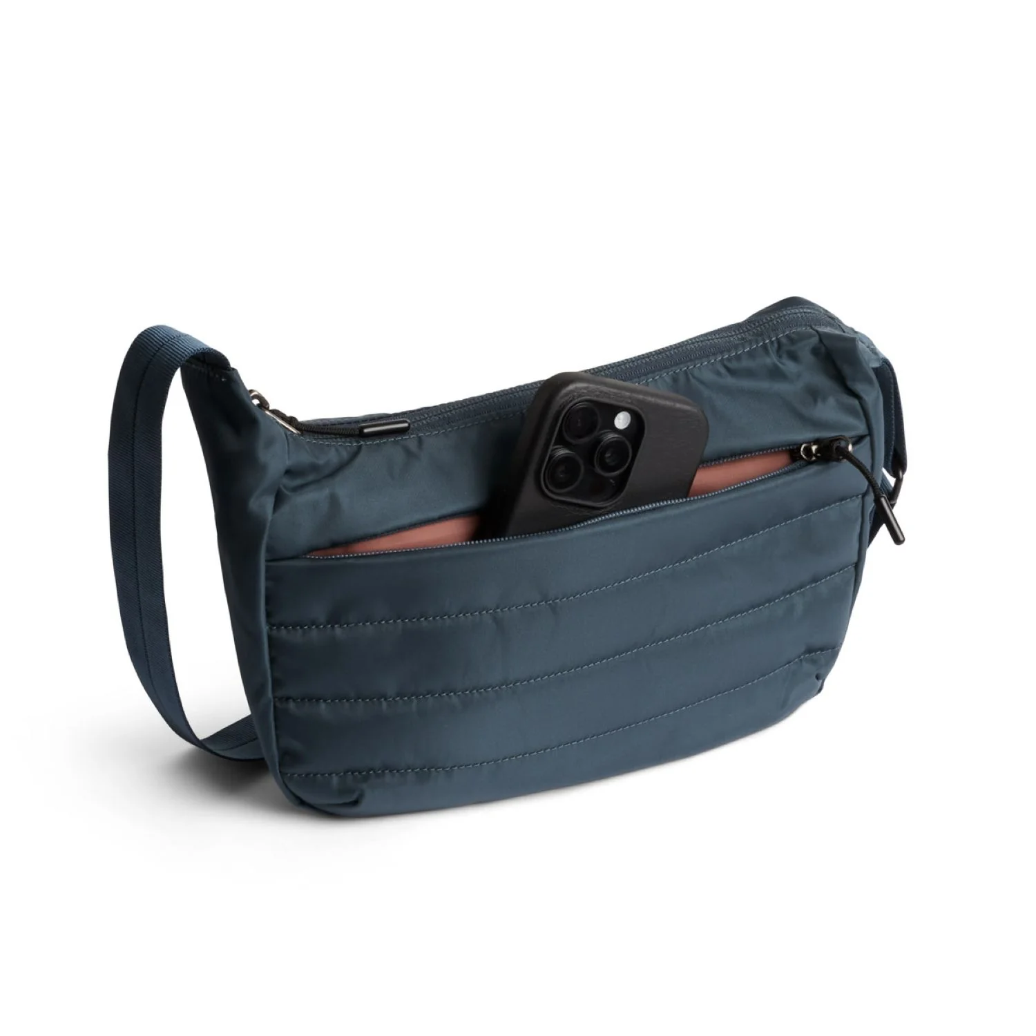 Bellroy Laneway Crescent Bag 2.5L - Image 5