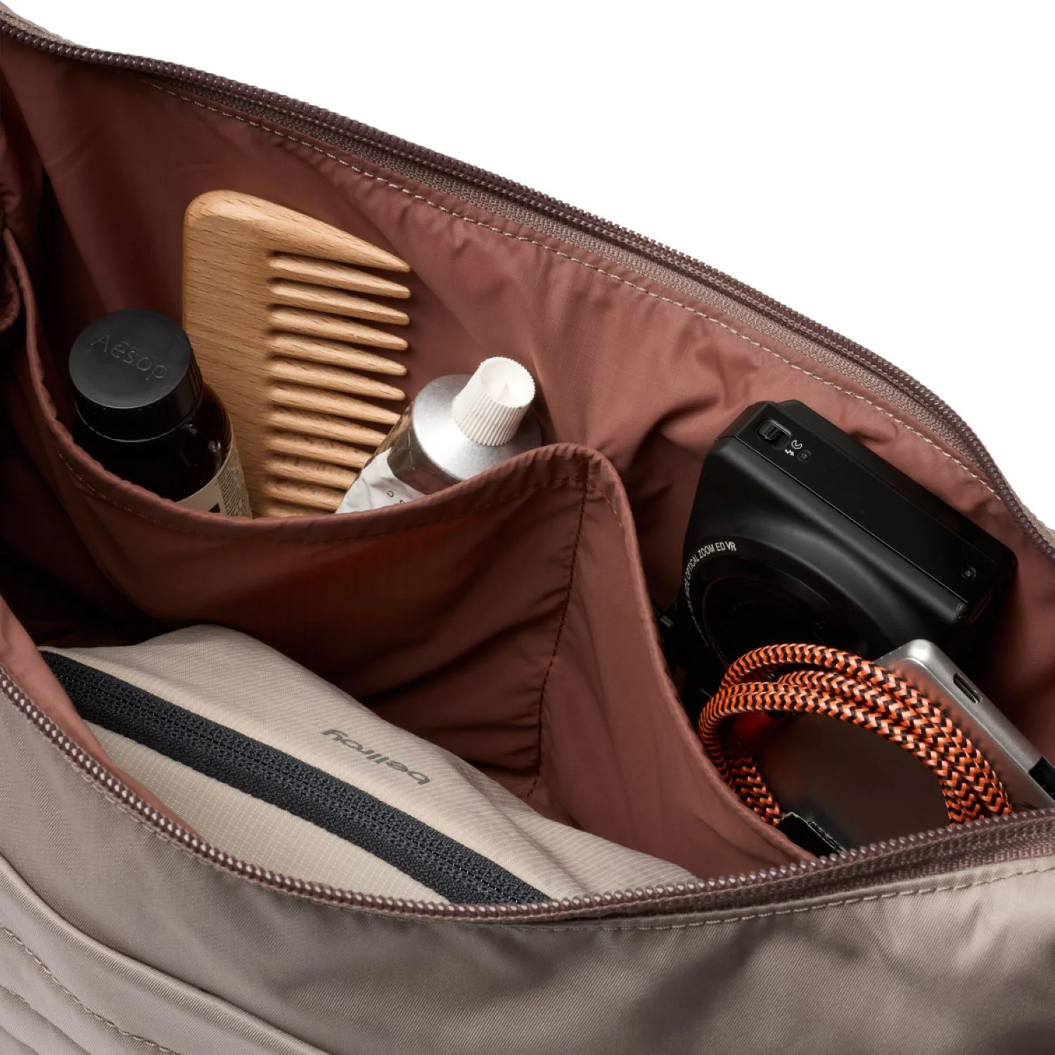 Bellroy Laneway Crescent Bag 7L - Image 14