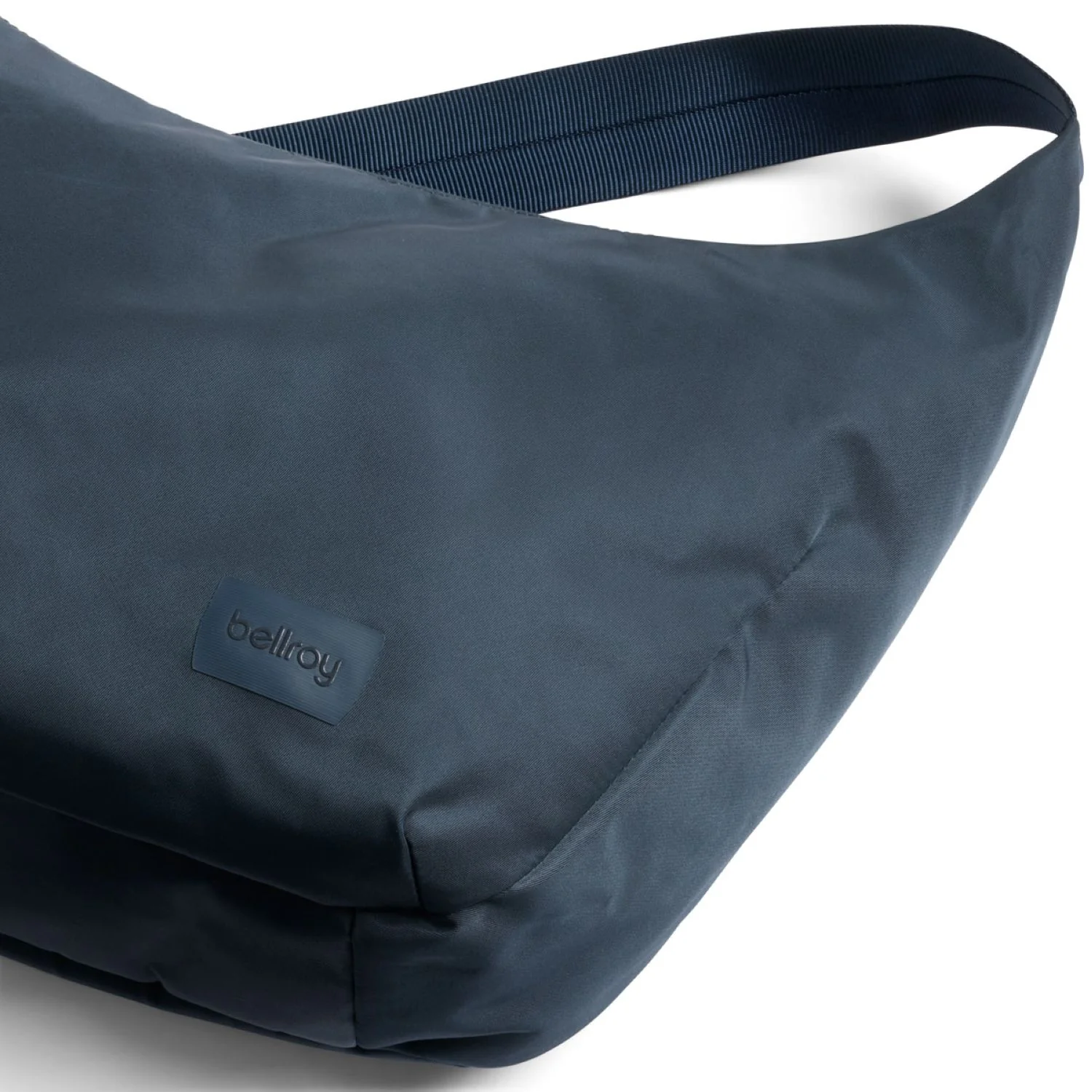 Bellroy Laneway Crescent Bag 7L - Image 7