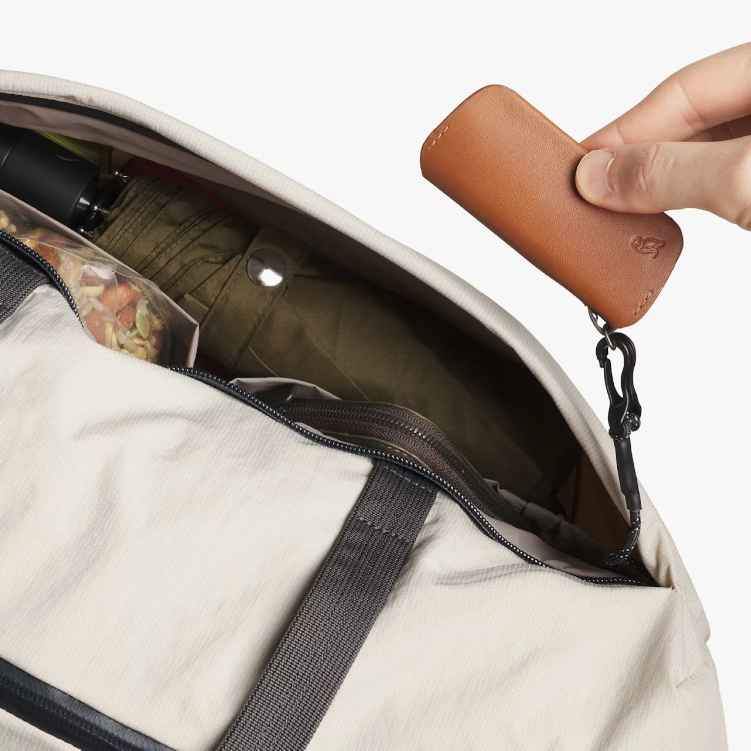 Bellroy Lite Duffel 40L - Image 6