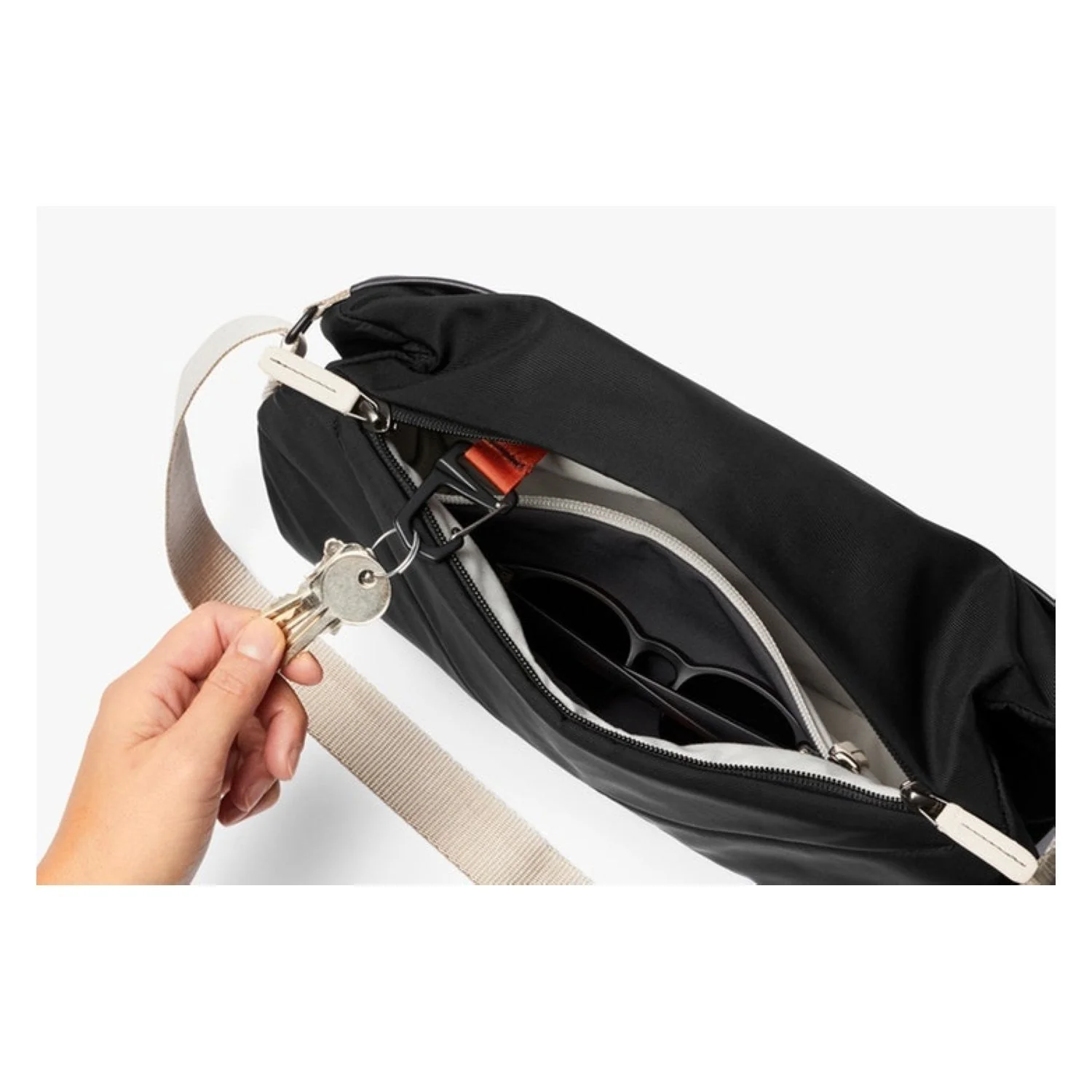 Bellroy Sling (Premium Edition) - Image 4