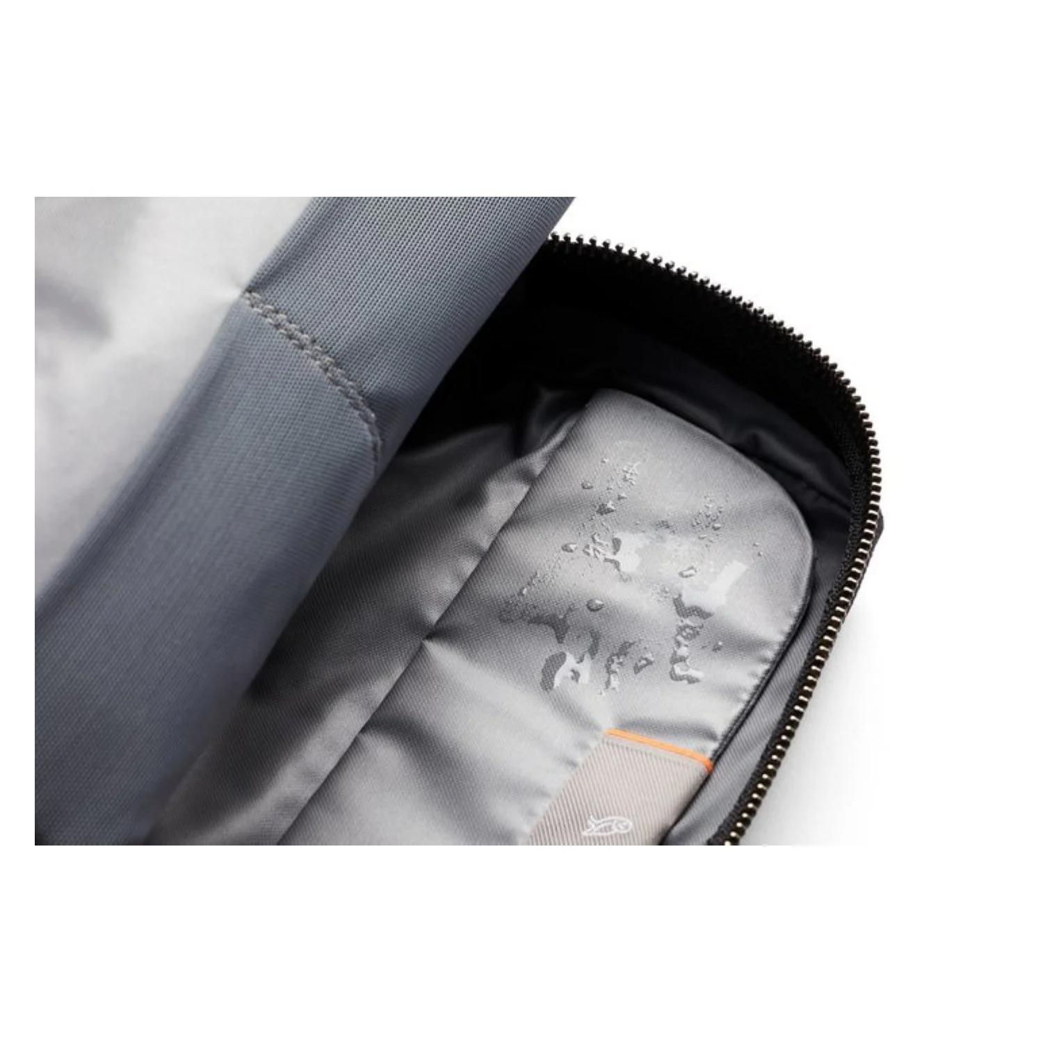 Bellroy Toiletry Kit - Image 5