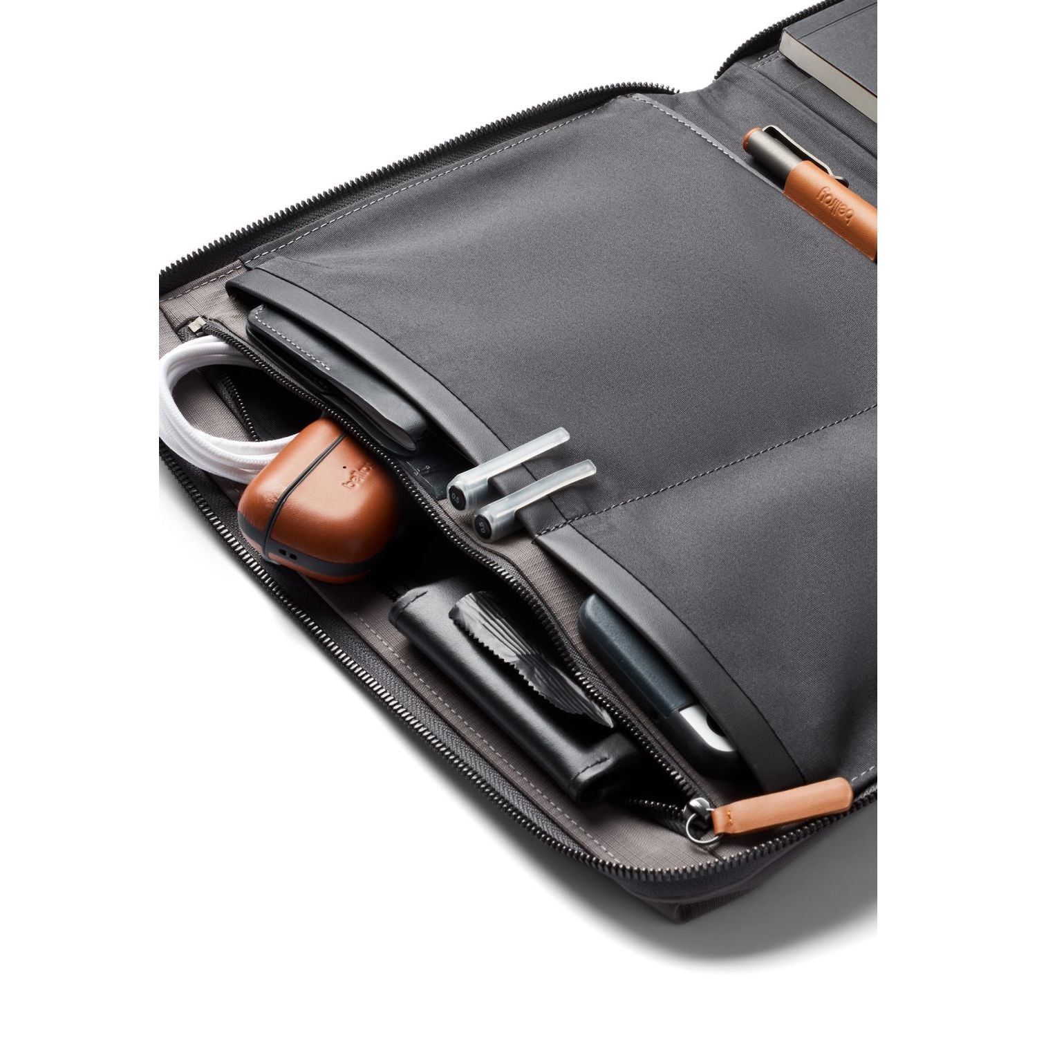 Bellroy Tokyo Folio 12.9" - Image 20