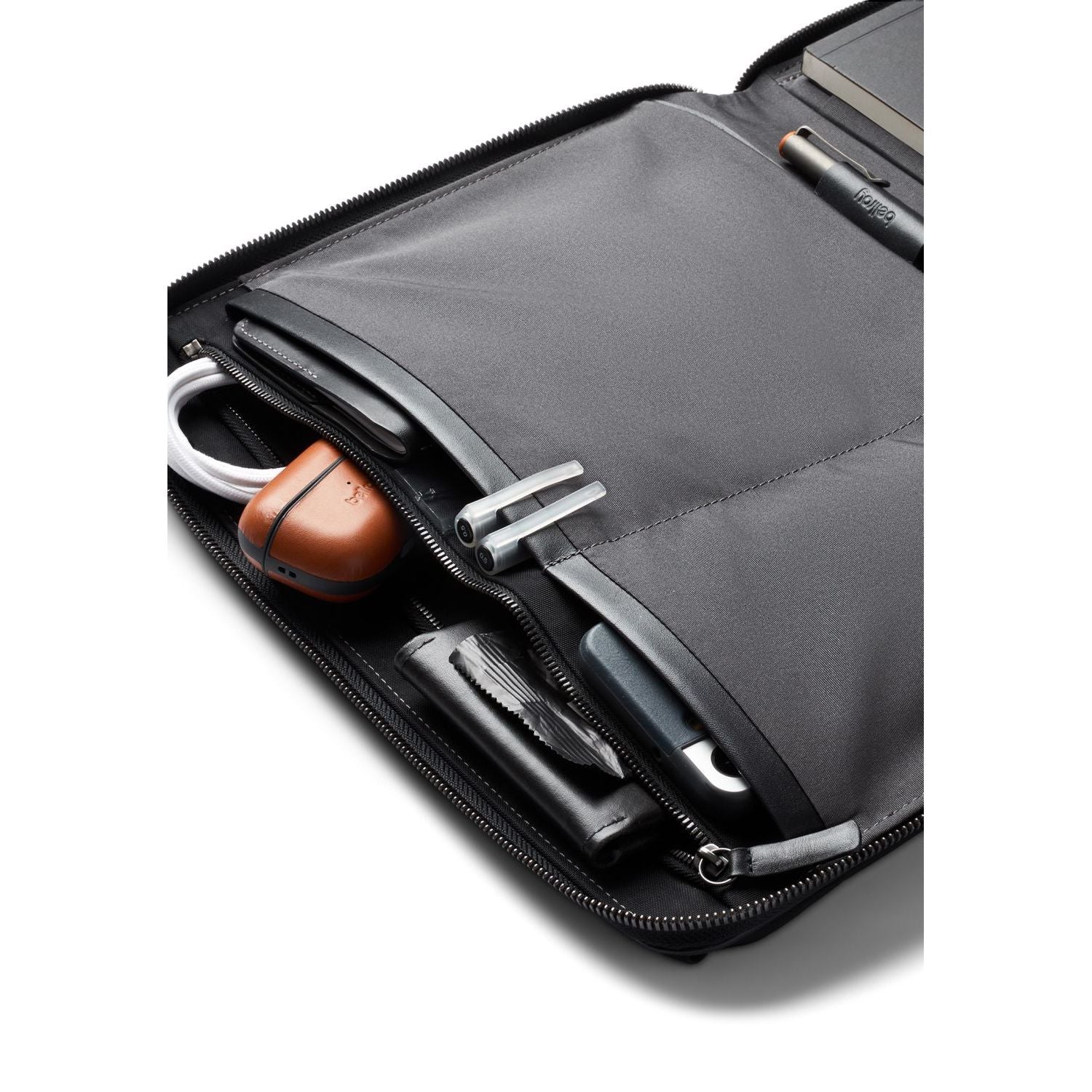 Bellroy Tokyo Folio 12.9" - Image 8