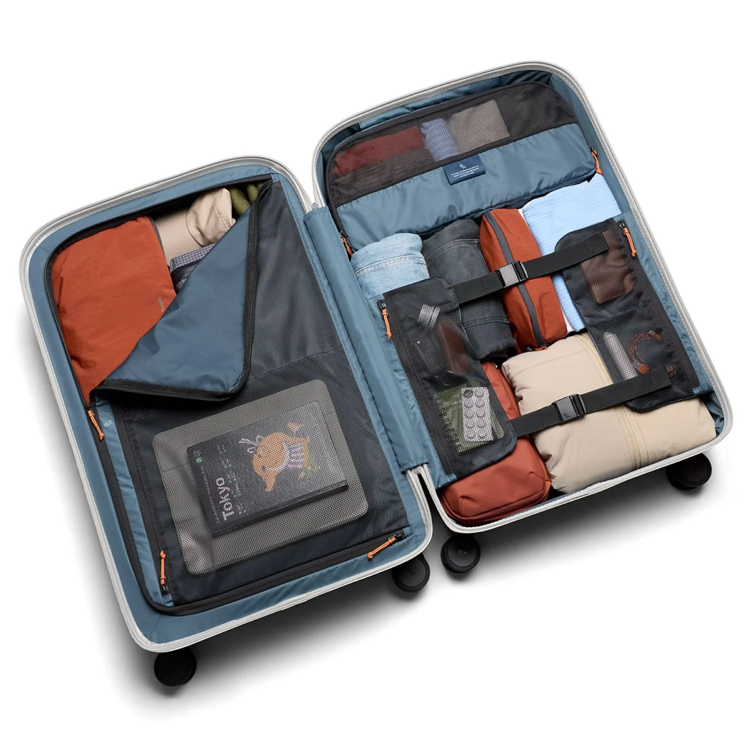 Bellroy Transit Check-In Large - Image 4