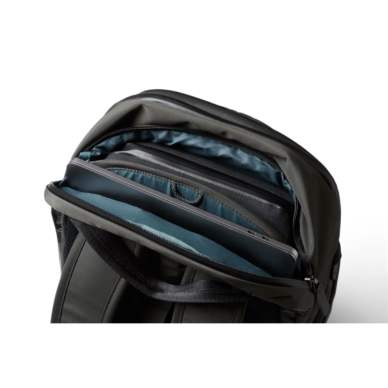 Bellroy Transit Workpack Pro 22L - Image 15