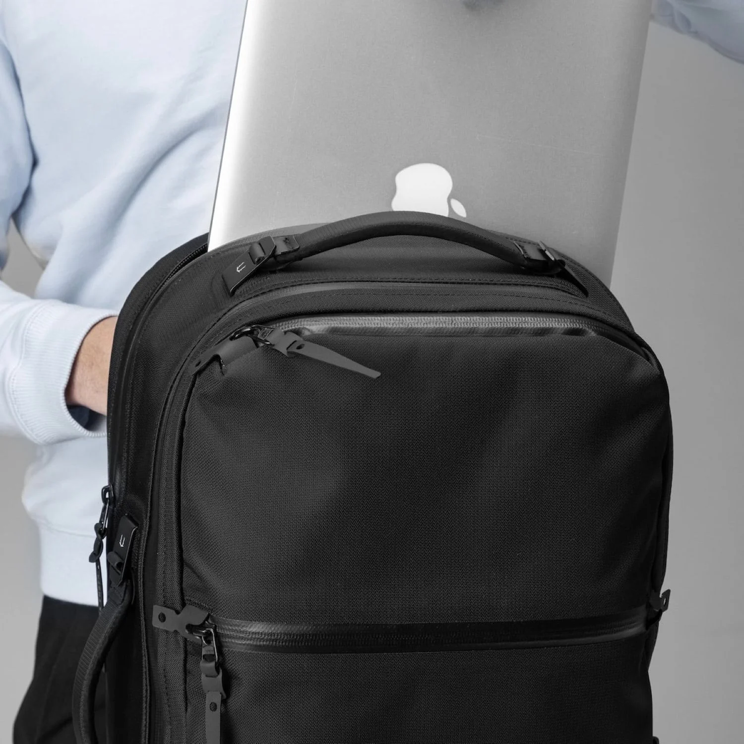 Black Ember Citadel 25 16” Laptop Backpack - Image 16
