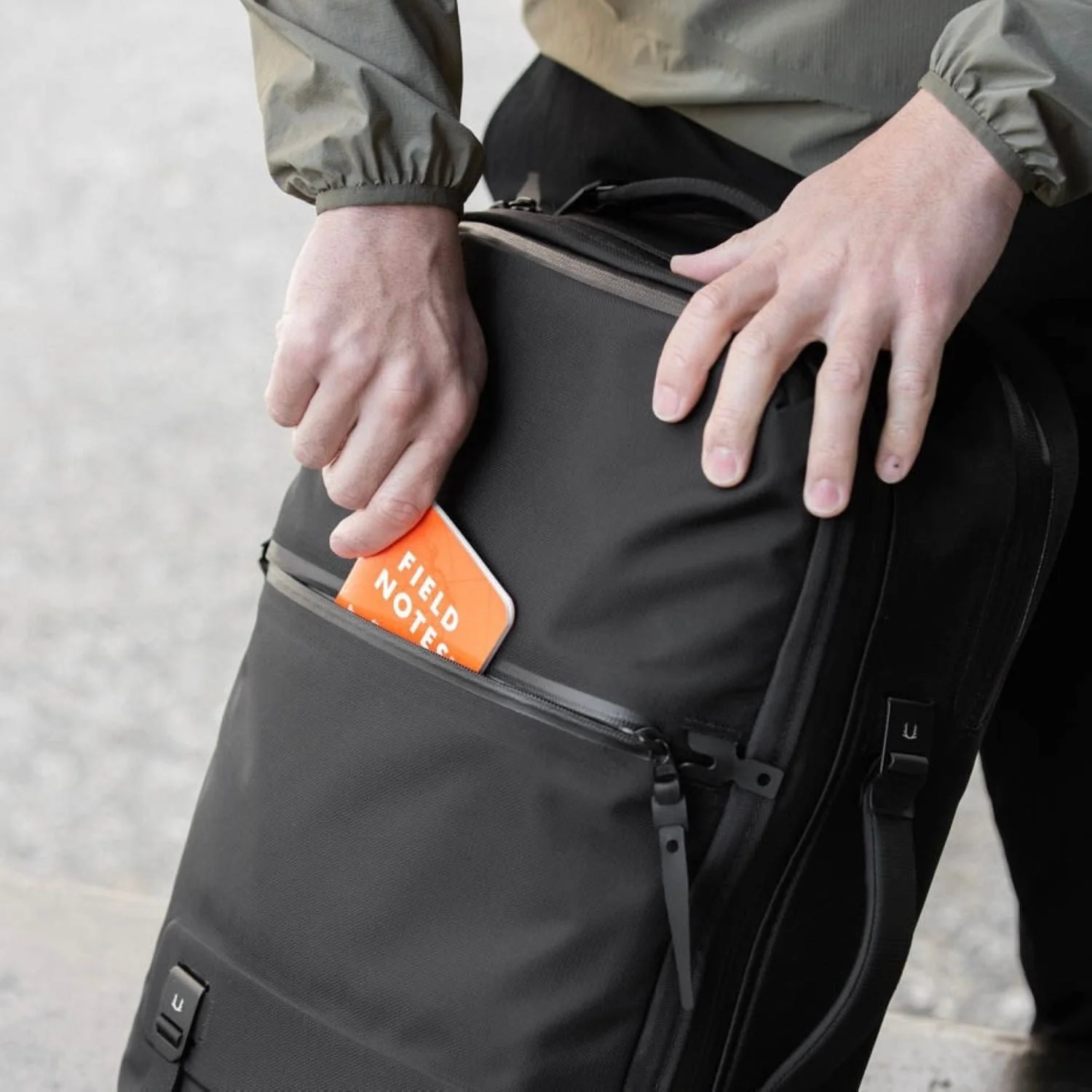 Black Ember Citadel 25 16” Laptop Backpack (SA) - Image 15