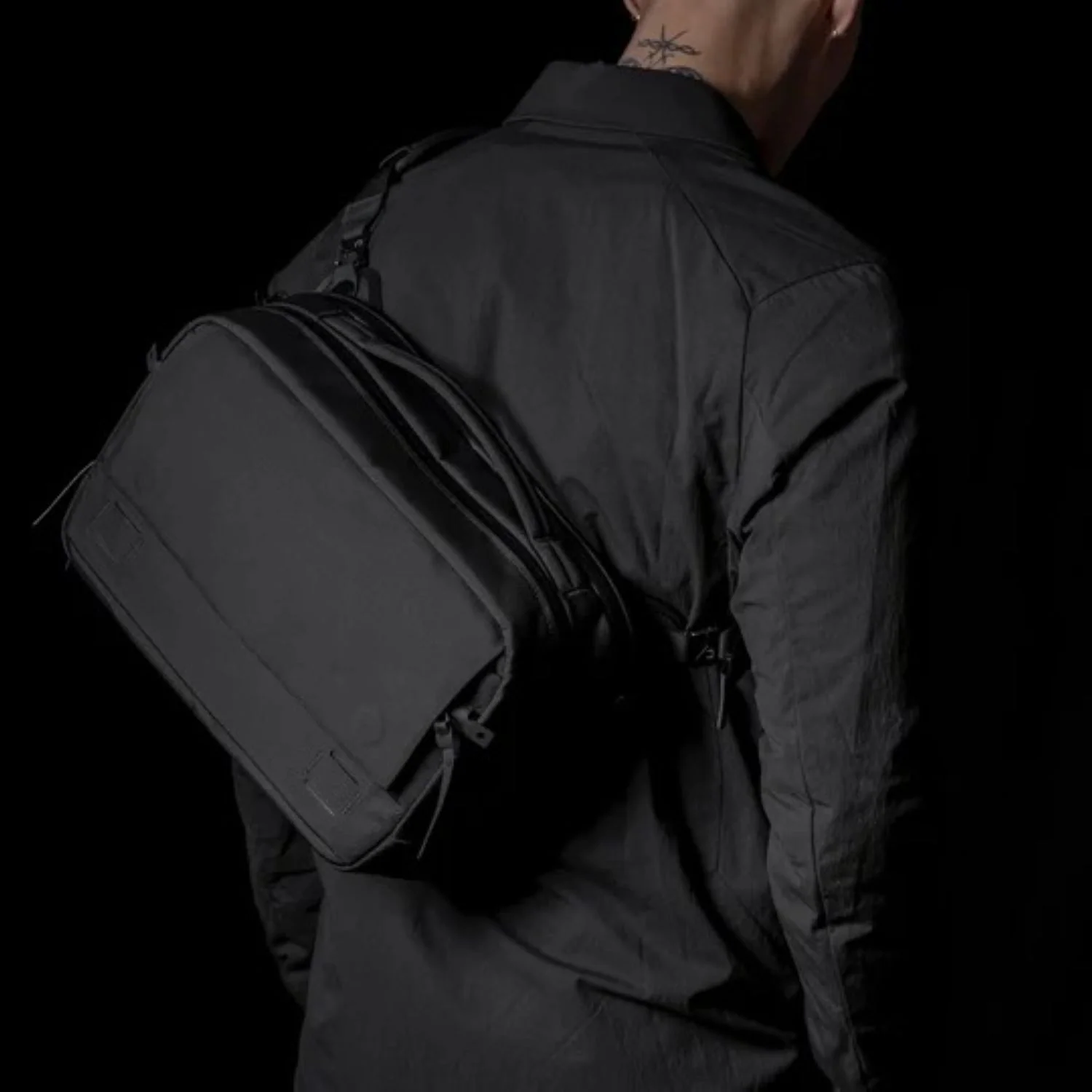 Black Ember Grip Sling Bag Ember Tex Pfas Free 12L - Image 6