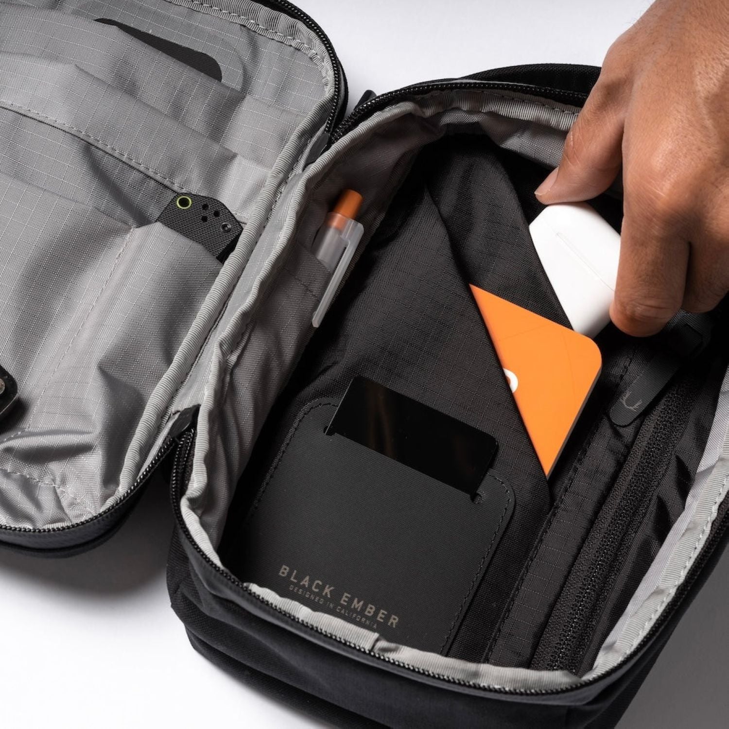 Black Ember Kompak Sling Bag 5L - Image 17