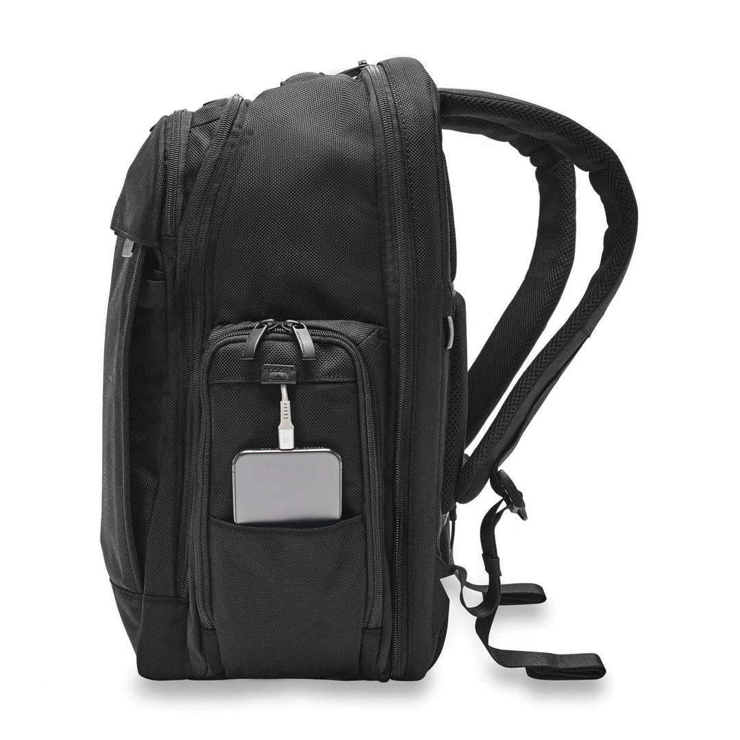 Briggs & Riley Baseline Traveler Backpack - Image 14