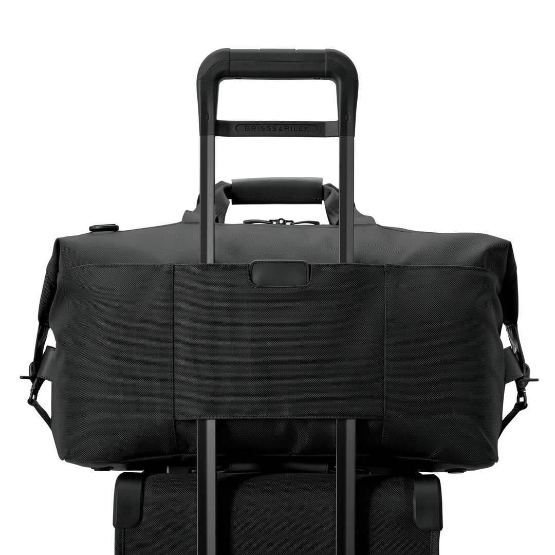 Briggs & Riley Baseline Weekender Duffle - Image 9