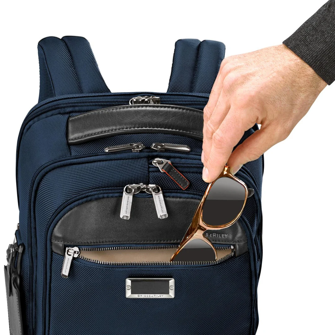 Briggs & Riley @Work Medium Backpack - Image 15