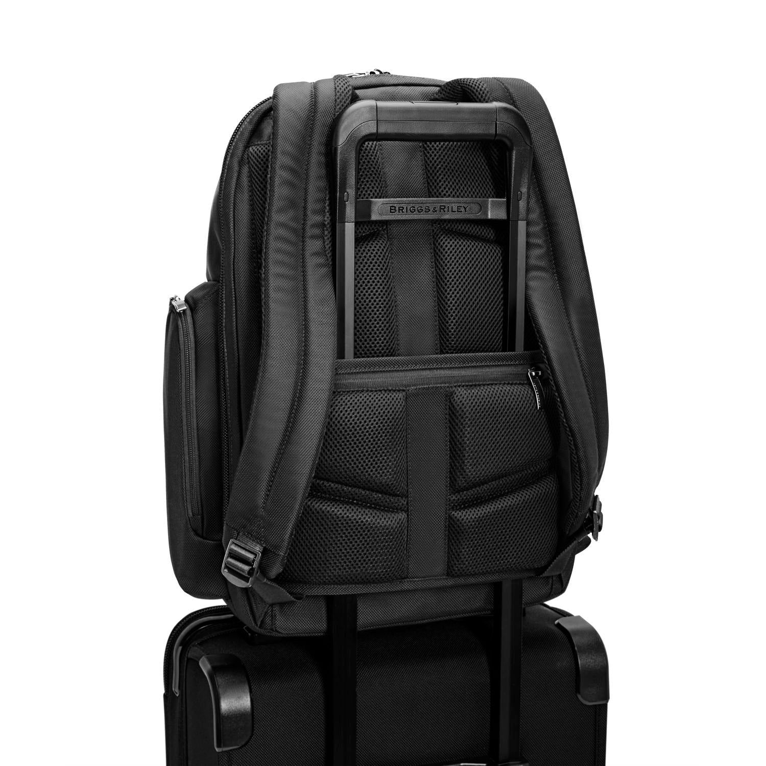 Briggs & Riley @Work Redux Medium Cargo Backpack - Image 6