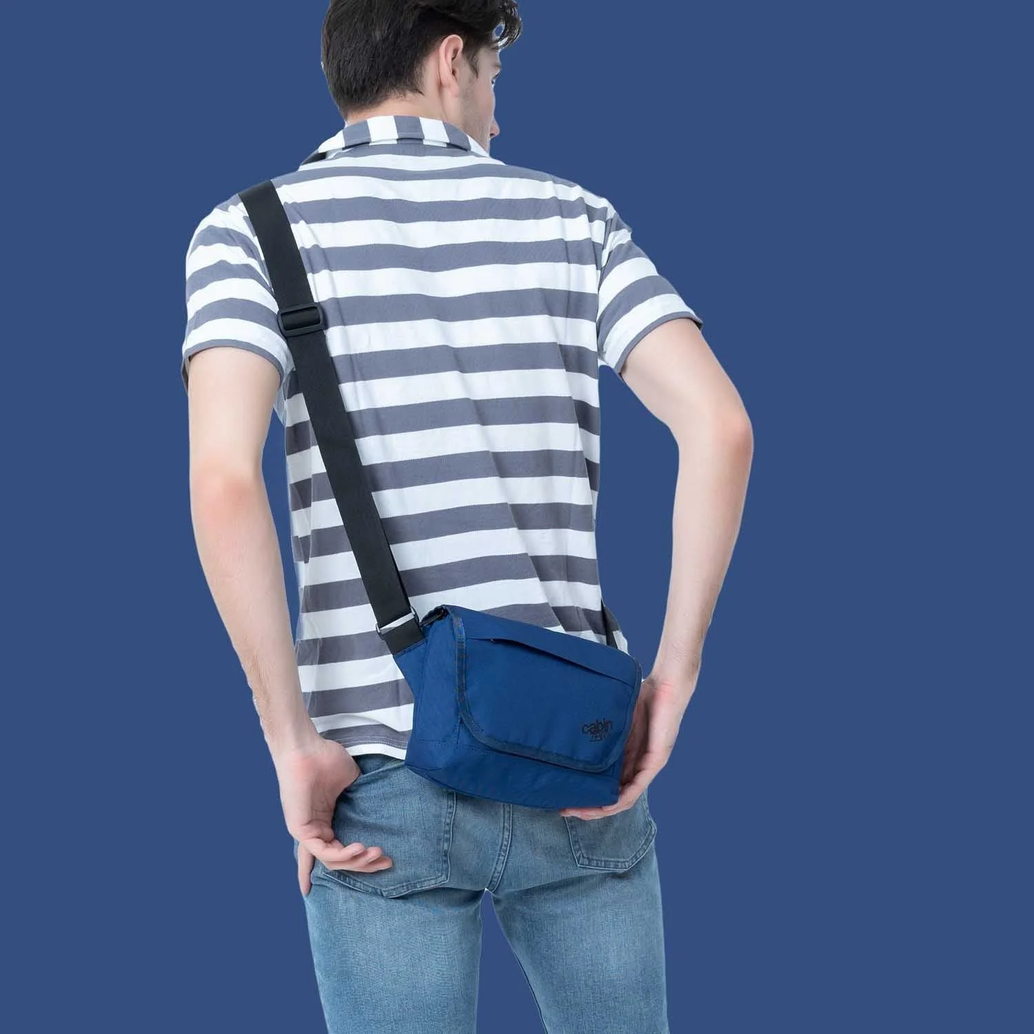 Cabinzero Flapjack Shoulder Bag 4L - Image 14